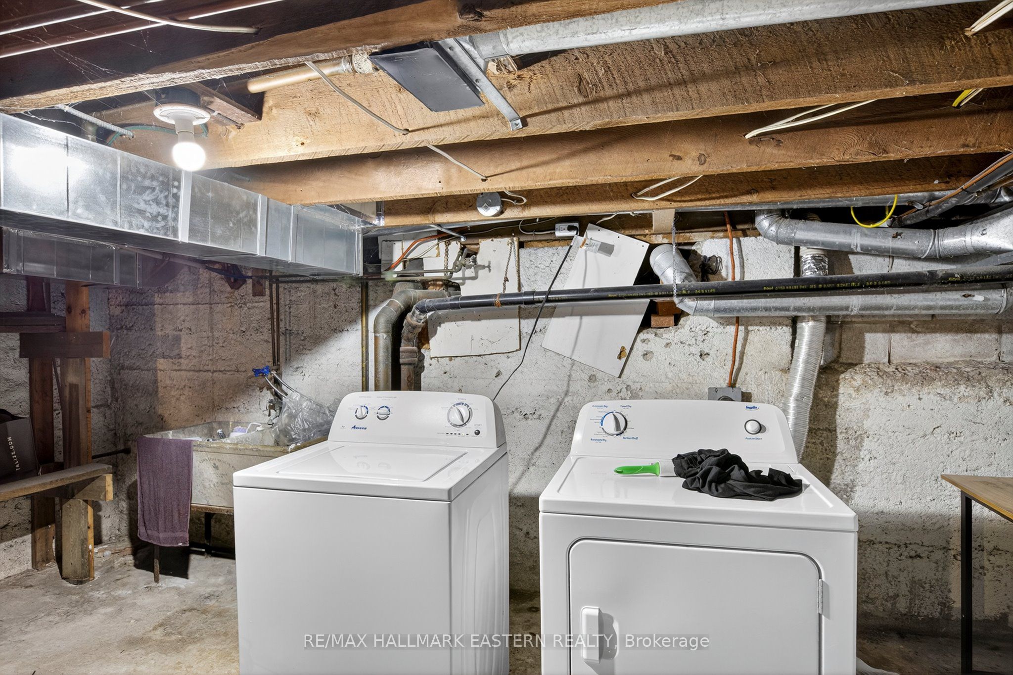 271 Thomas Street Property Photo 31