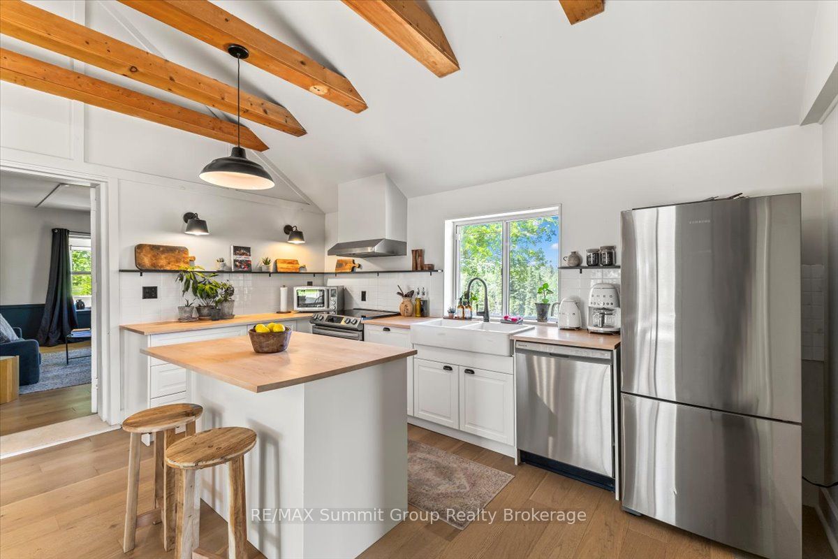325719 Durham Road B Property Photo 6
