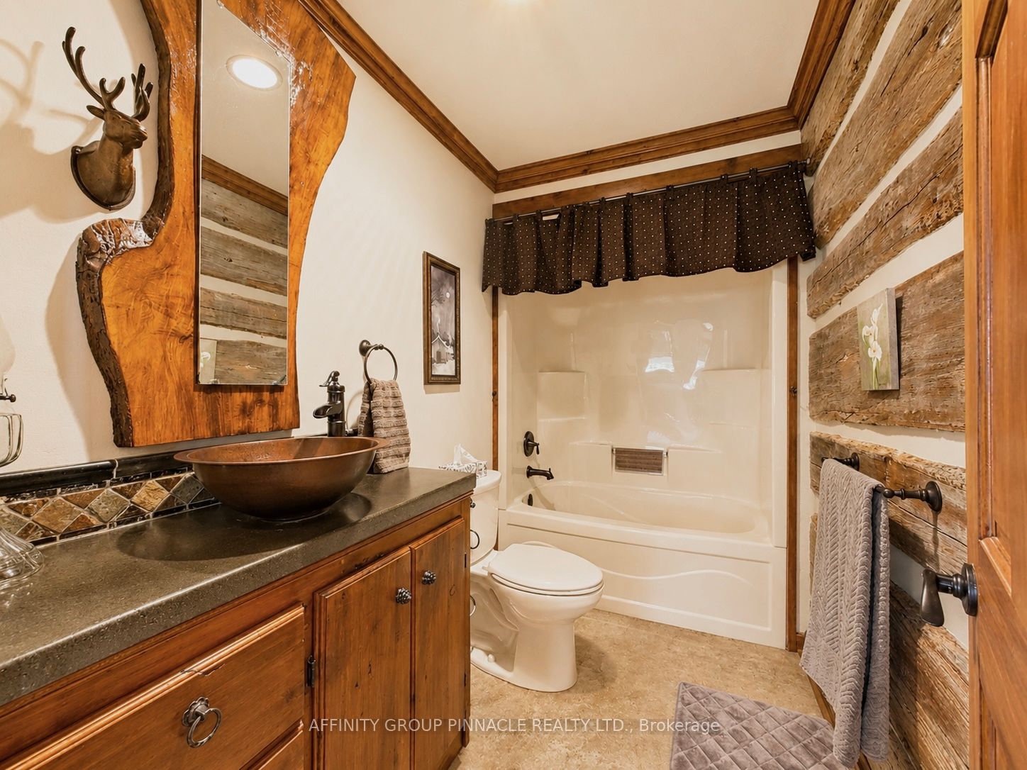 1693 Heights Road Property Photo 15