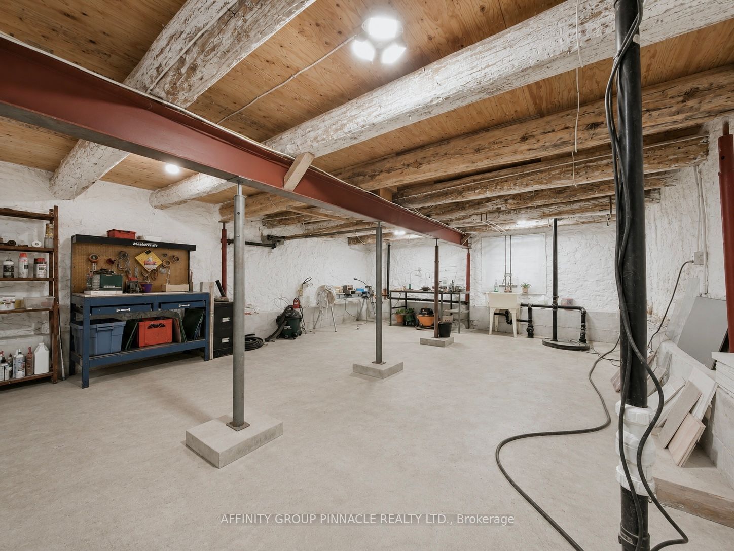 1693 Heights Road Property Photo 35