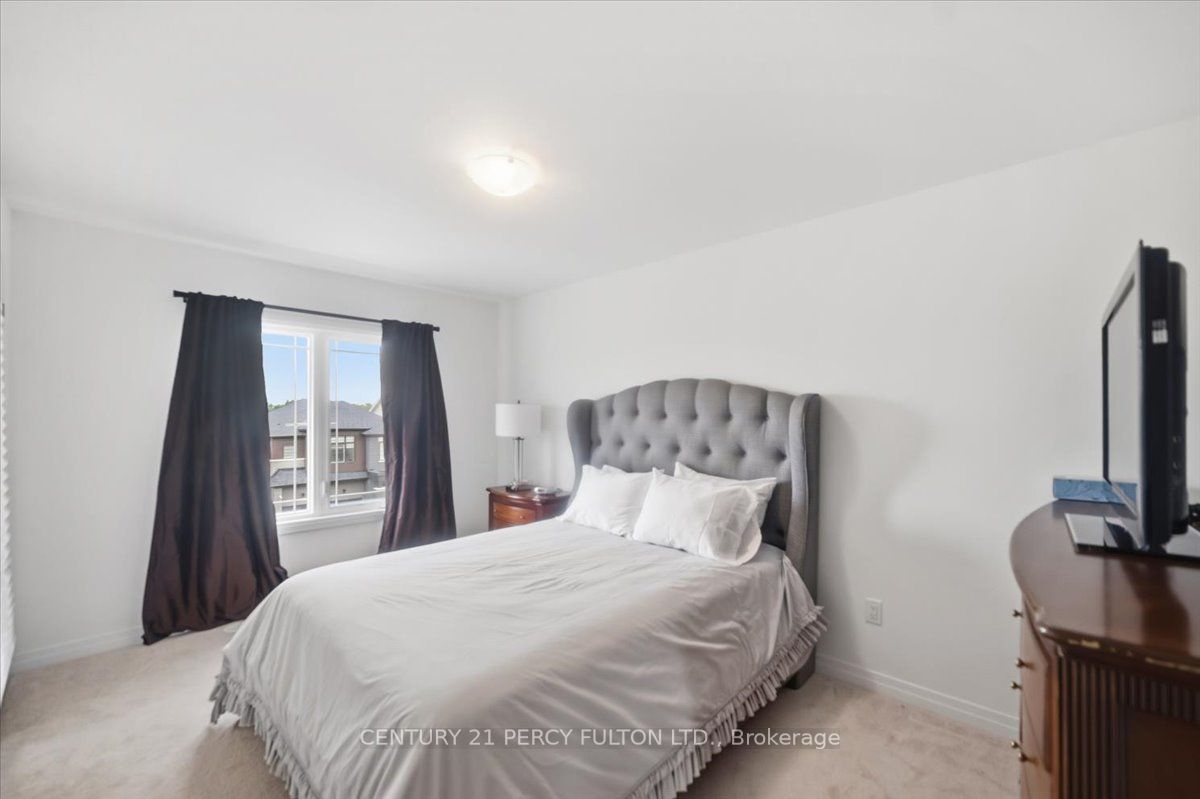 1 Greig Street Property Photo 28