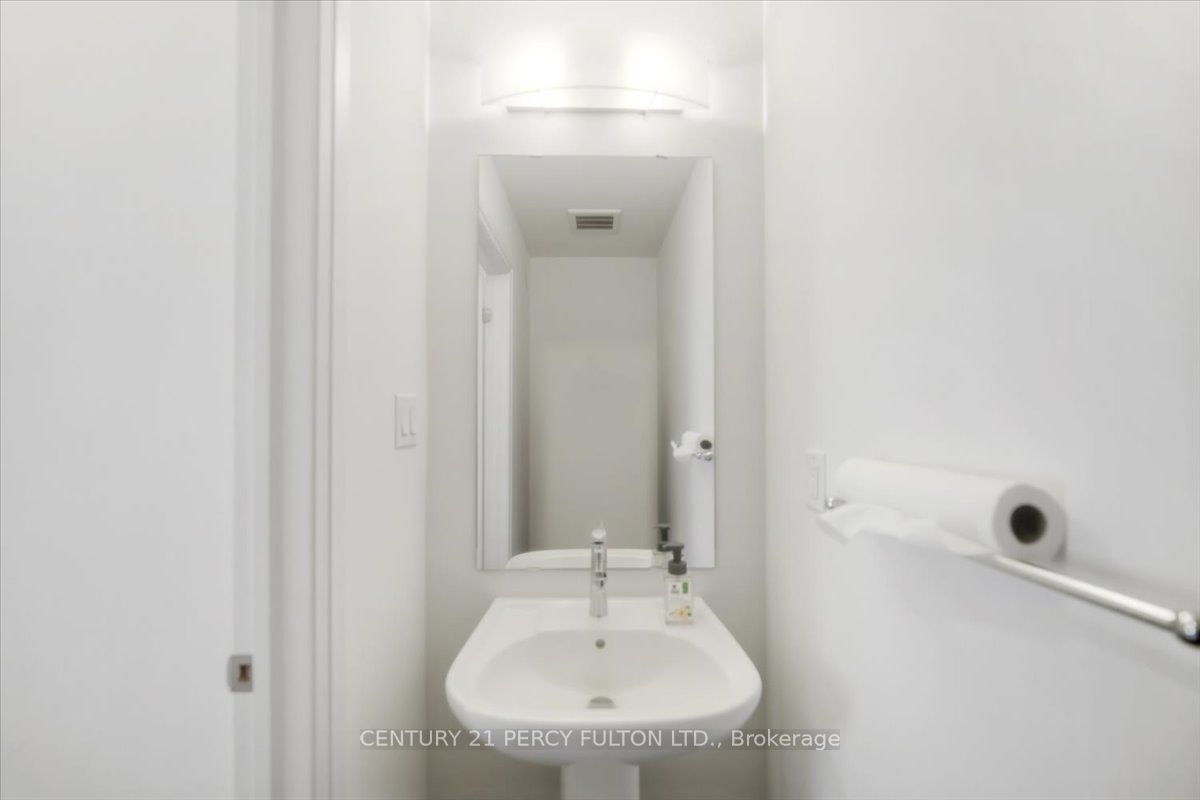 1 Greig Street Property Photo 31