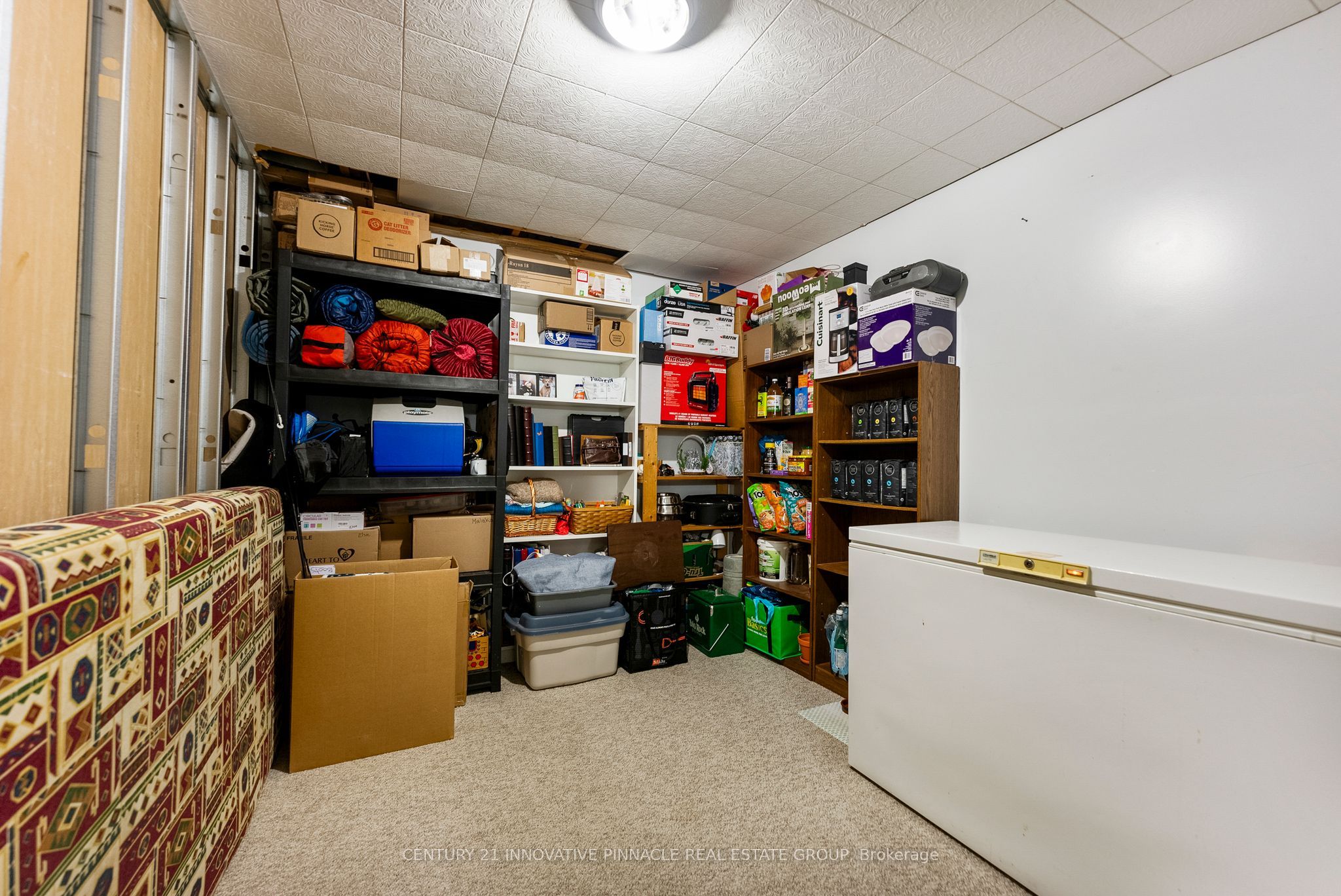 594 Herbert Street E Property Photo 18