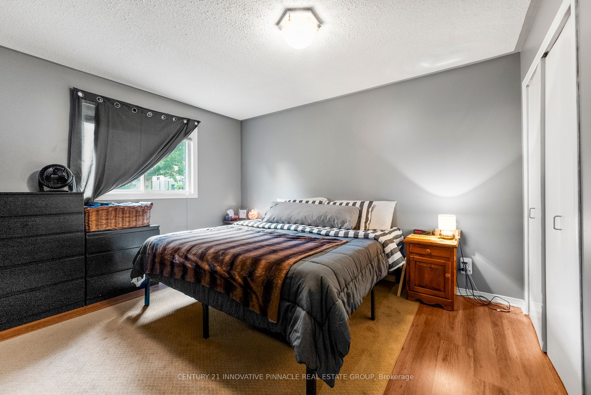 594 Herbert Street E Property Photo 29