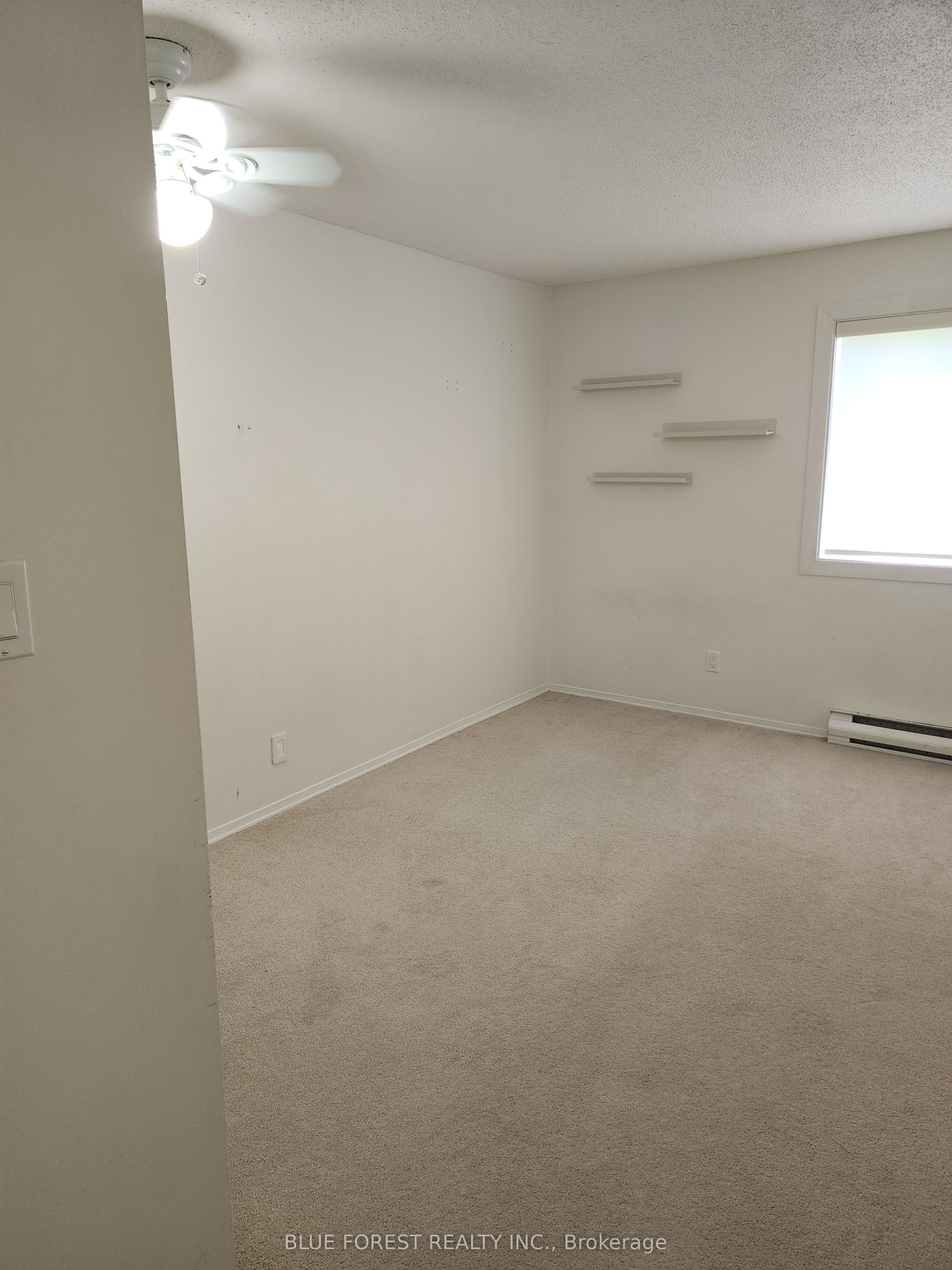 727 Deveron Crescent 210 Property Photo 8