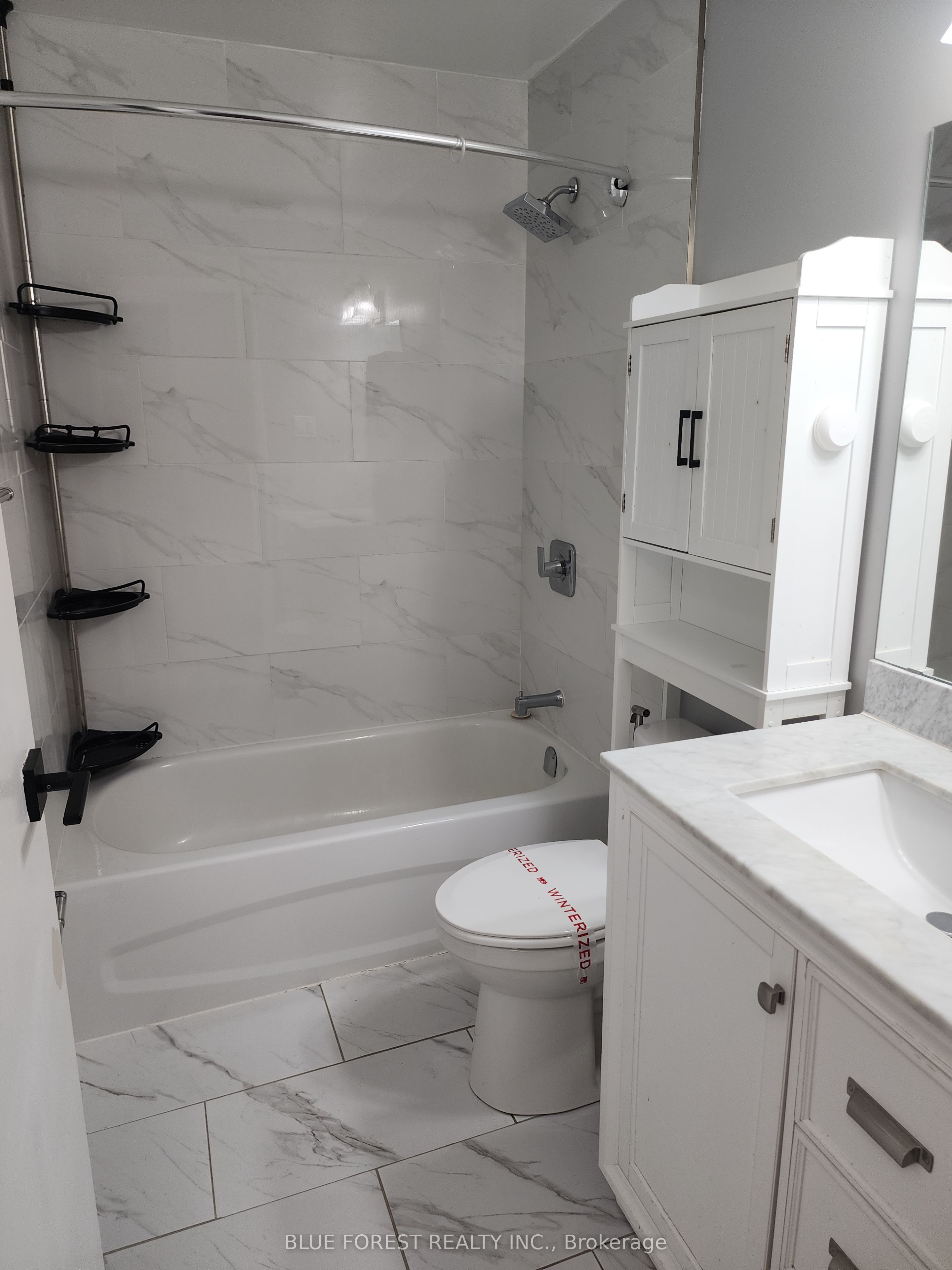 727 Deveron Crescent 210 Property Photo 14