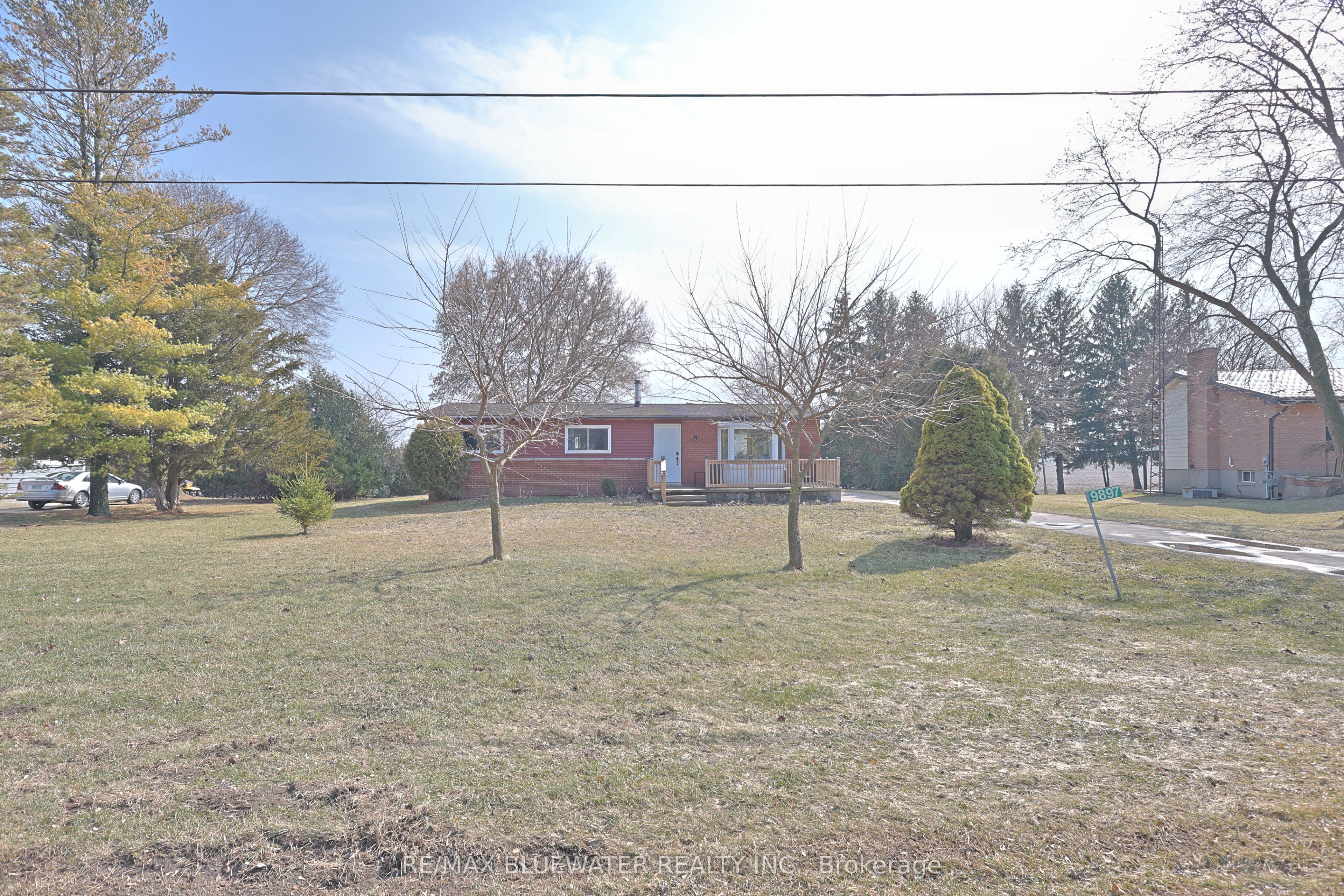 9897 Eric Street Property Photo 8