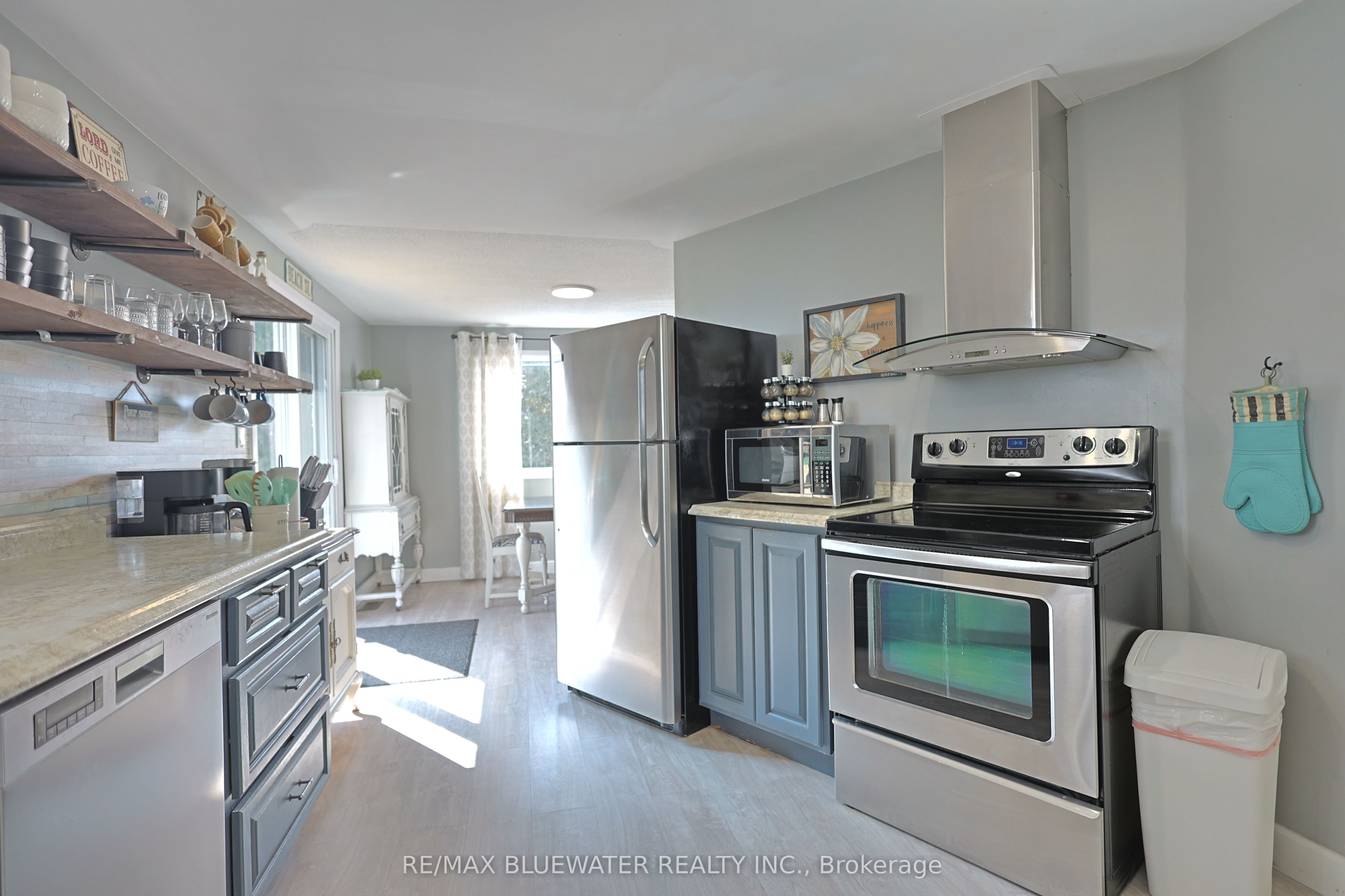 9897 Eric Street Property Photo 20