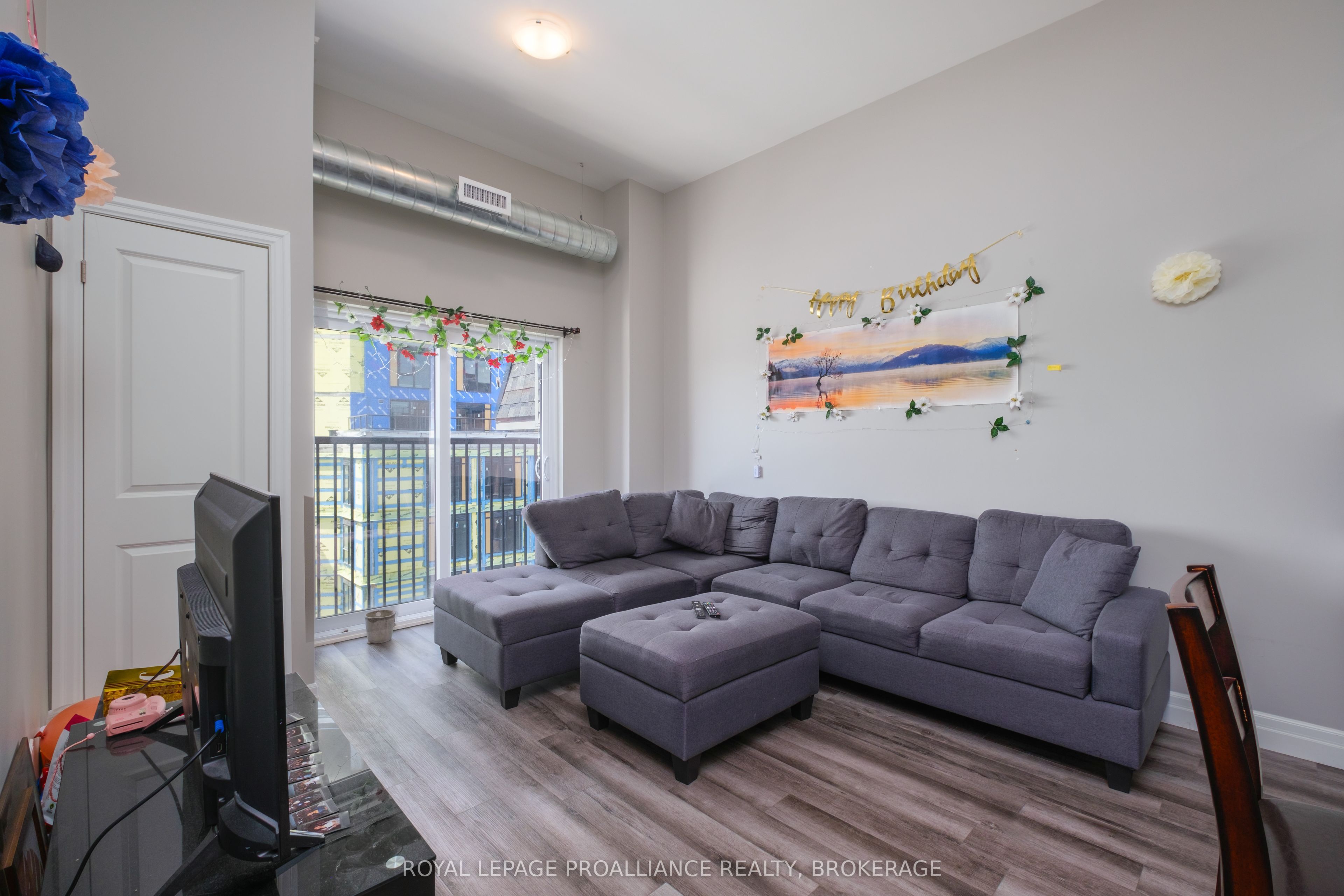 501 Frontenac Street 502 Property Photo 8