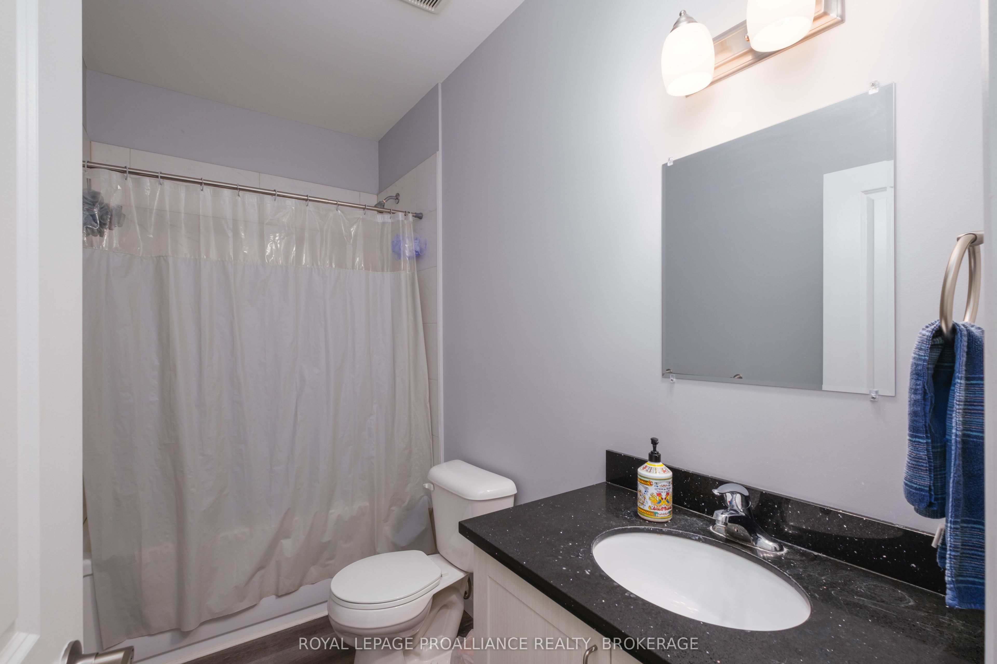 501 Frontenac Street 502 Property Photo 10