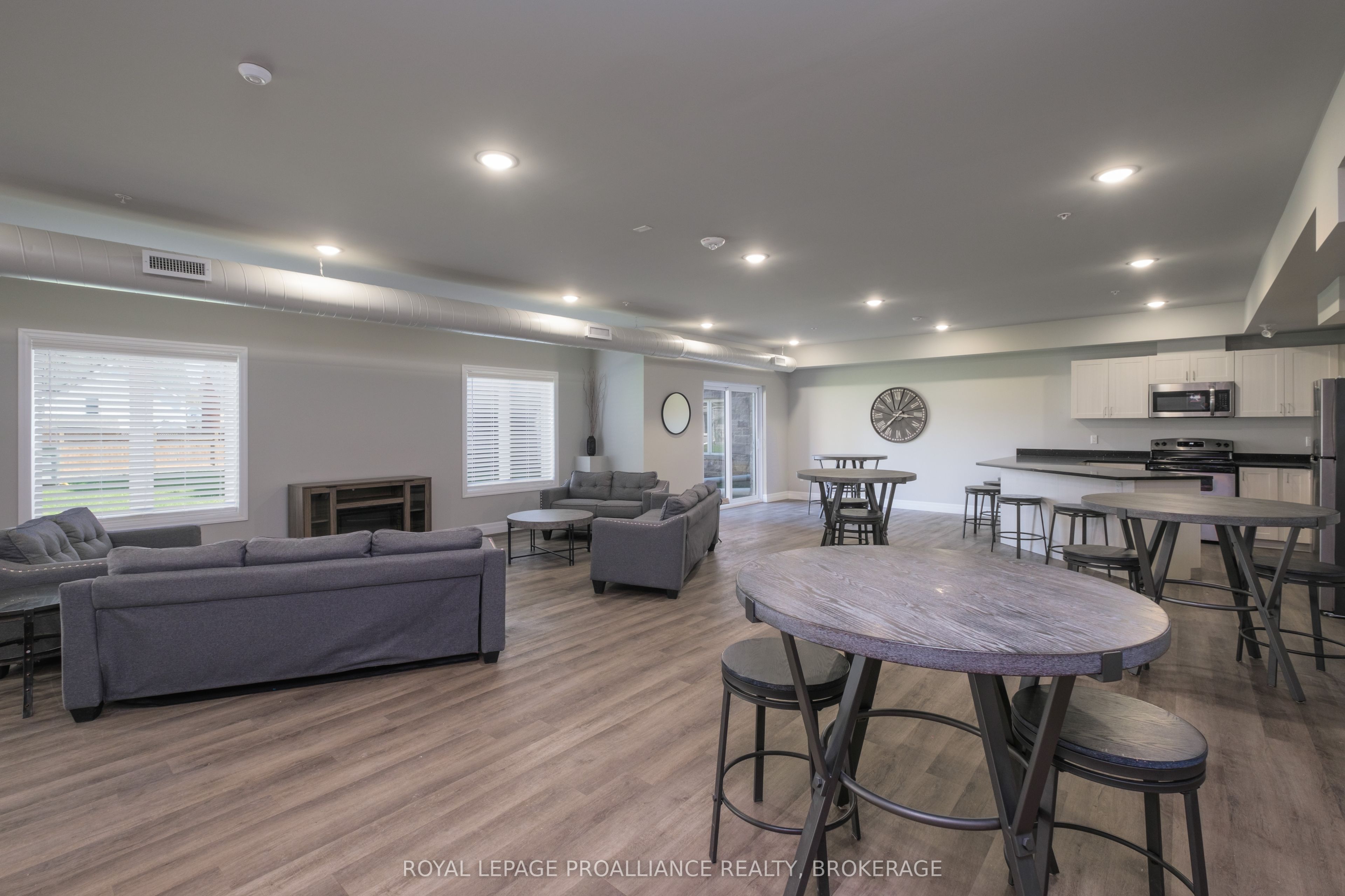 501 Frontenac Street 502 Property Photo 23