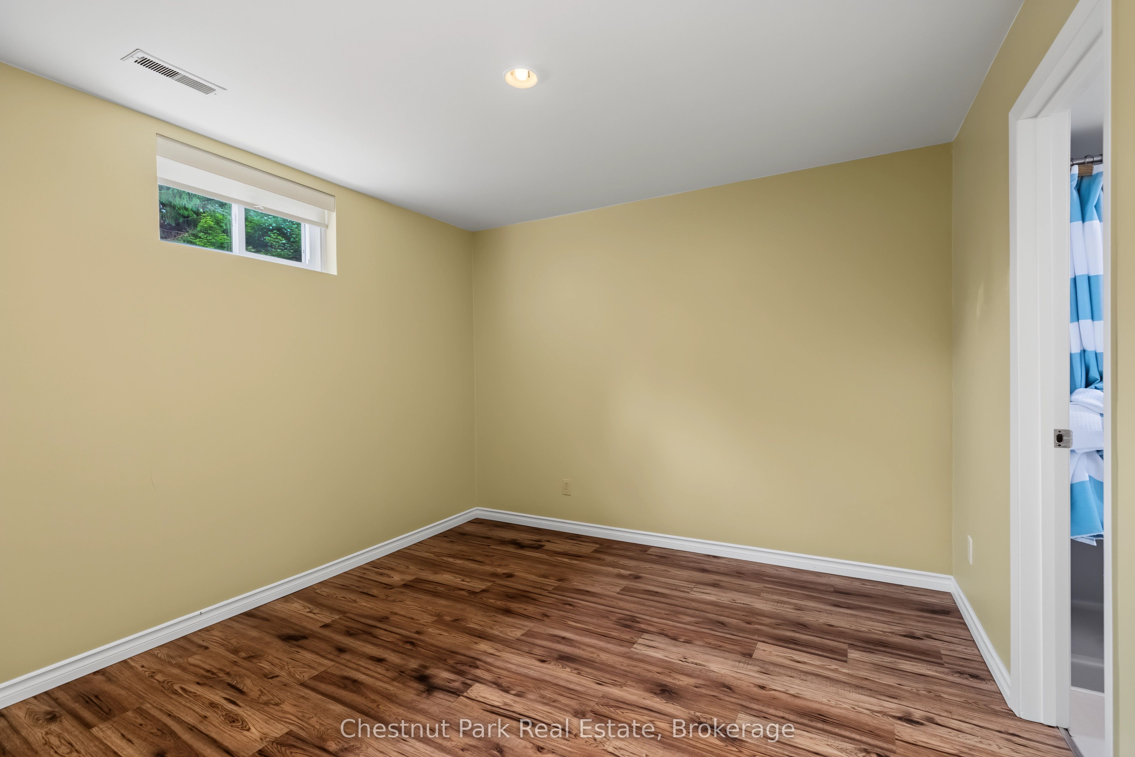 280 8th Avenue E Property Photo 29