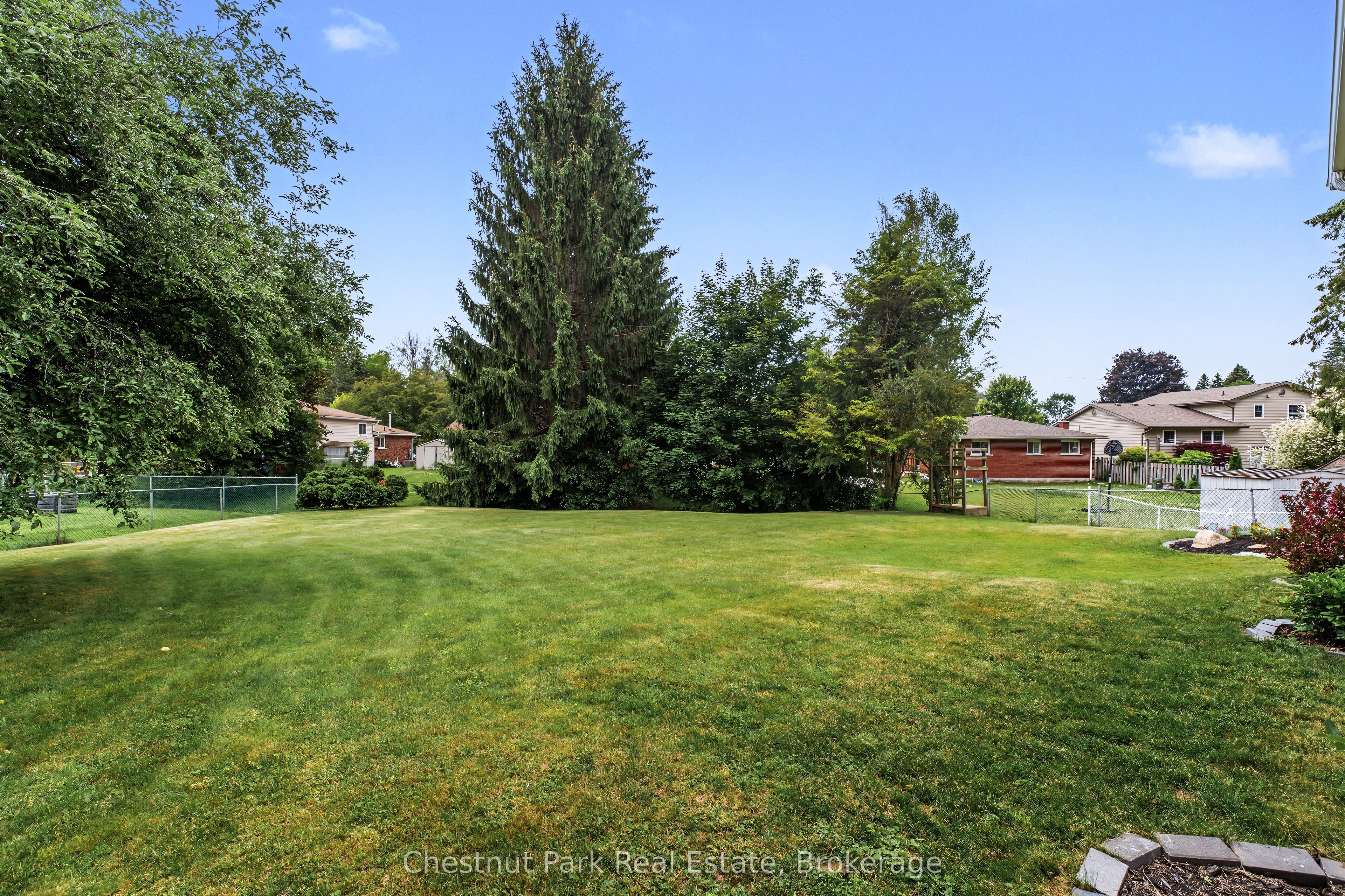 280 8th Avenue E Property Photo 39