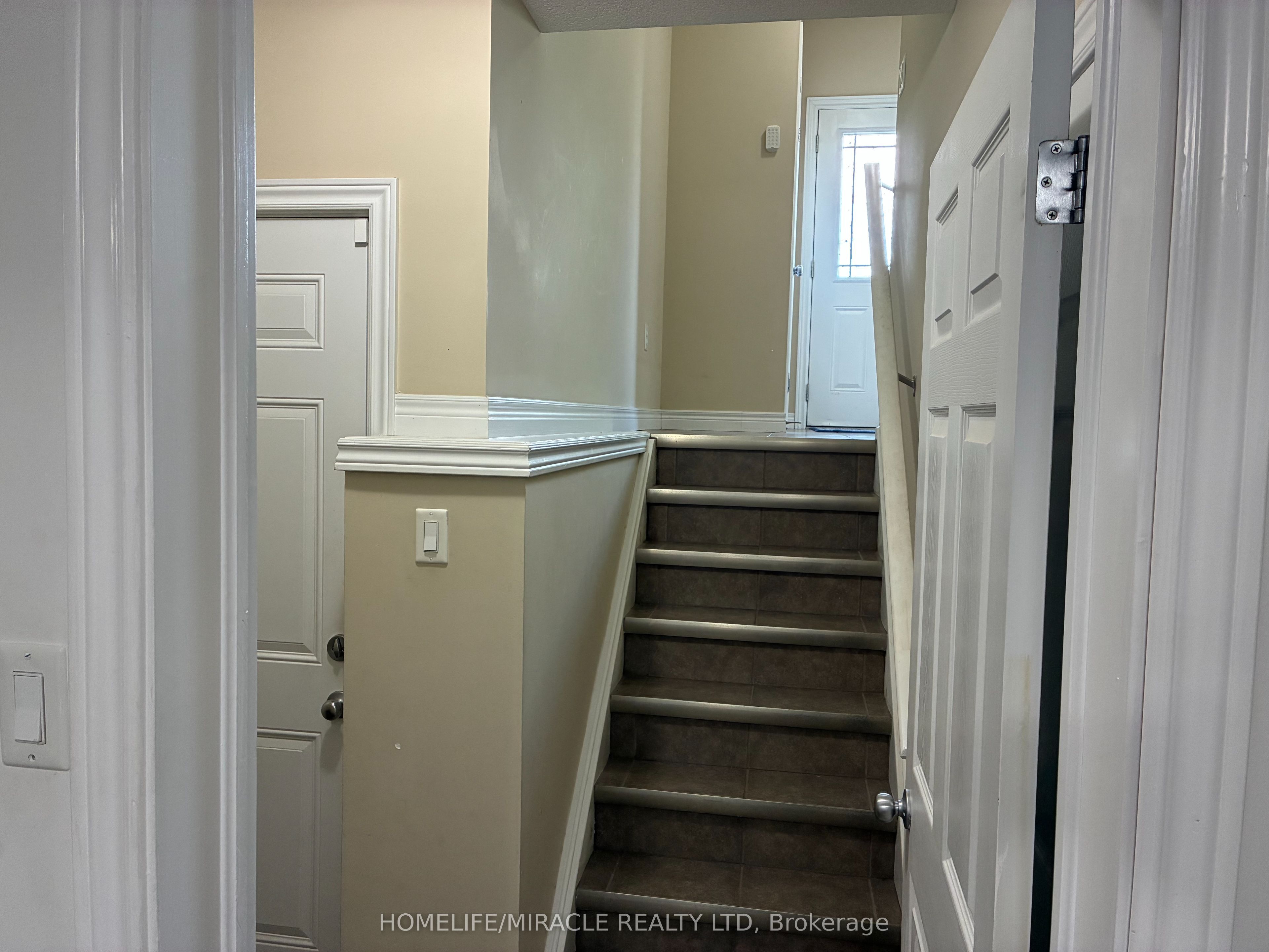 45 Oakes Crescent Property Photo 18