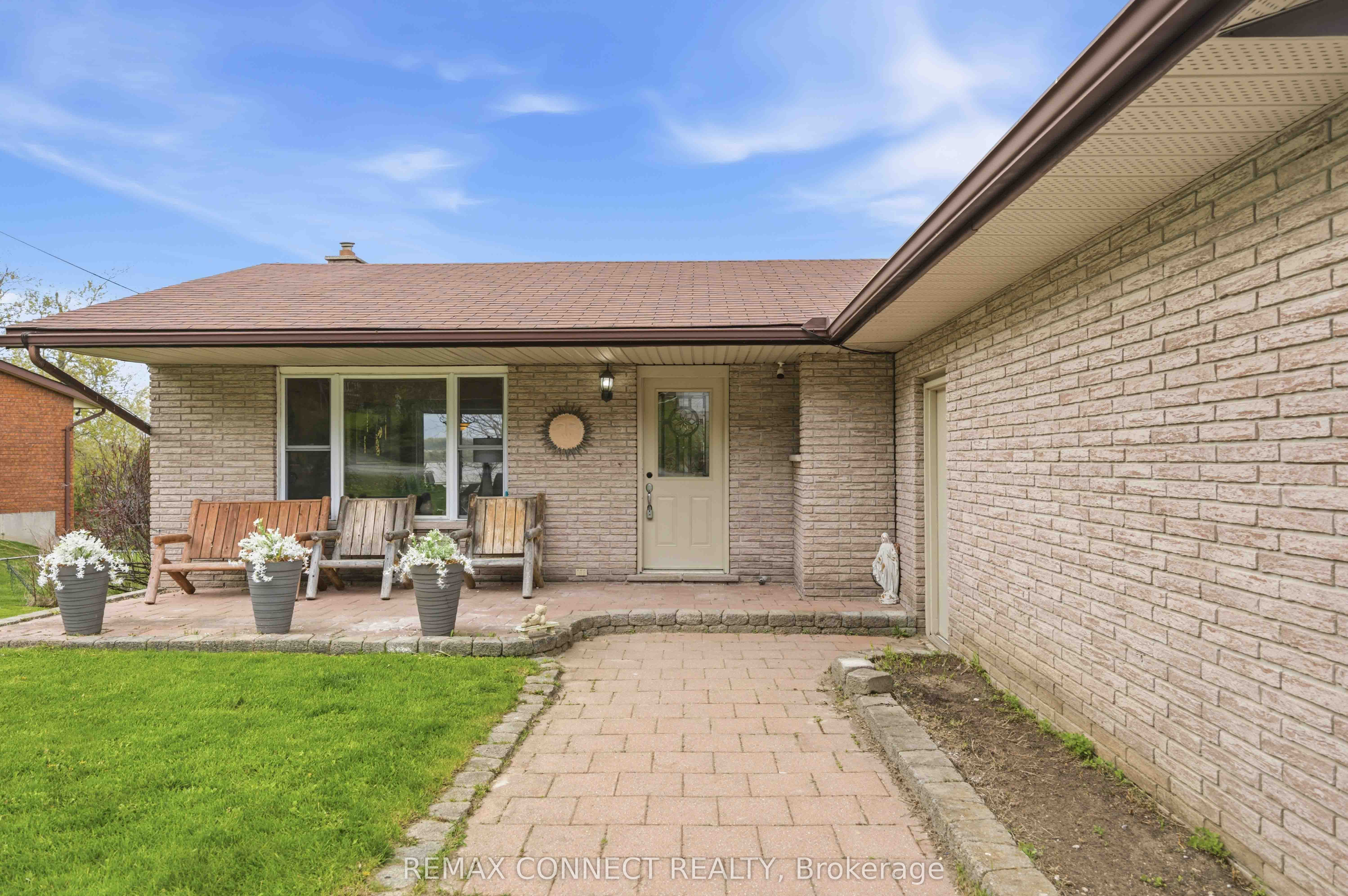 36 Helen Drive Property Photo 3