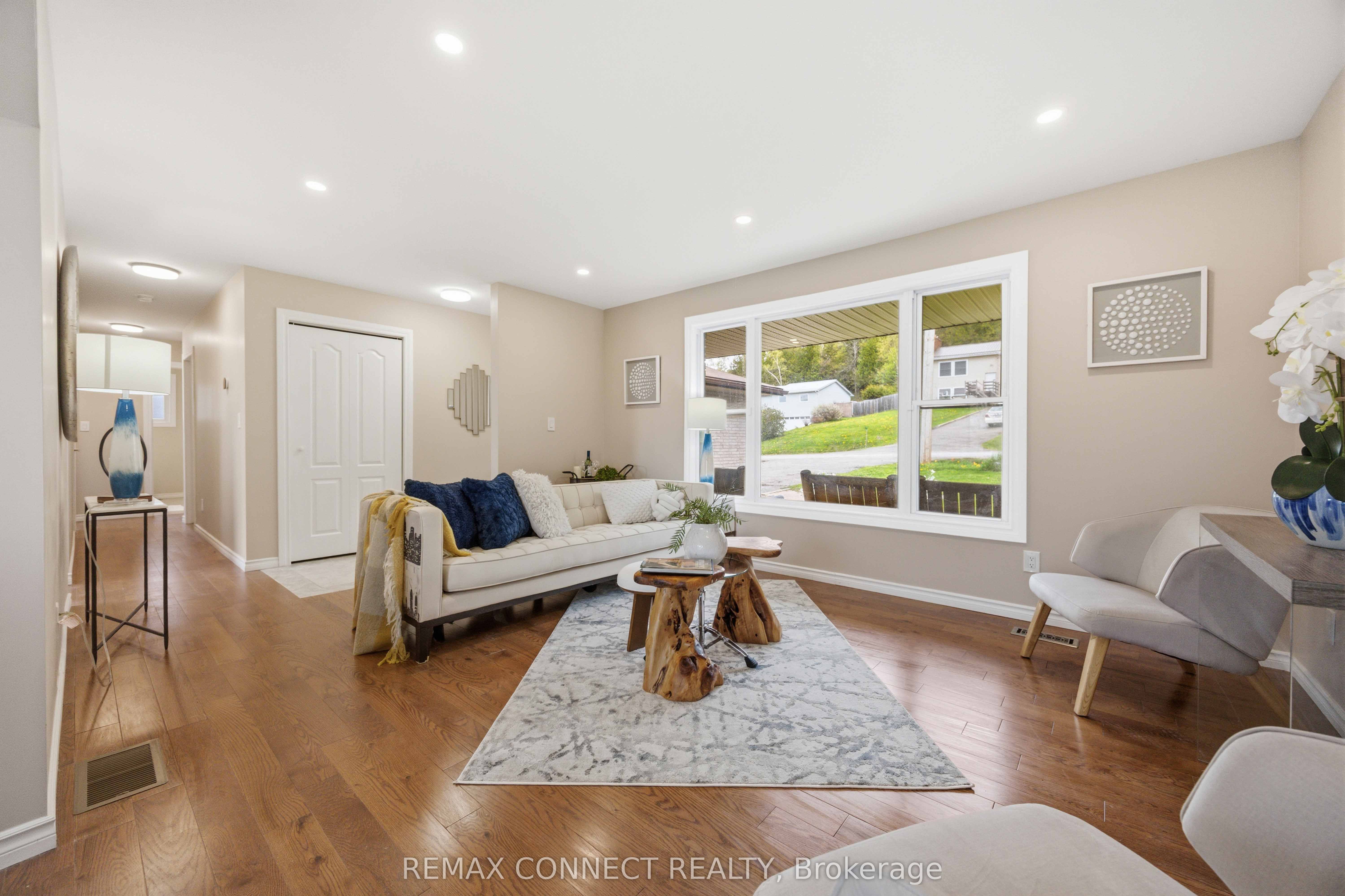 36 Helen Drive Property Photo 8