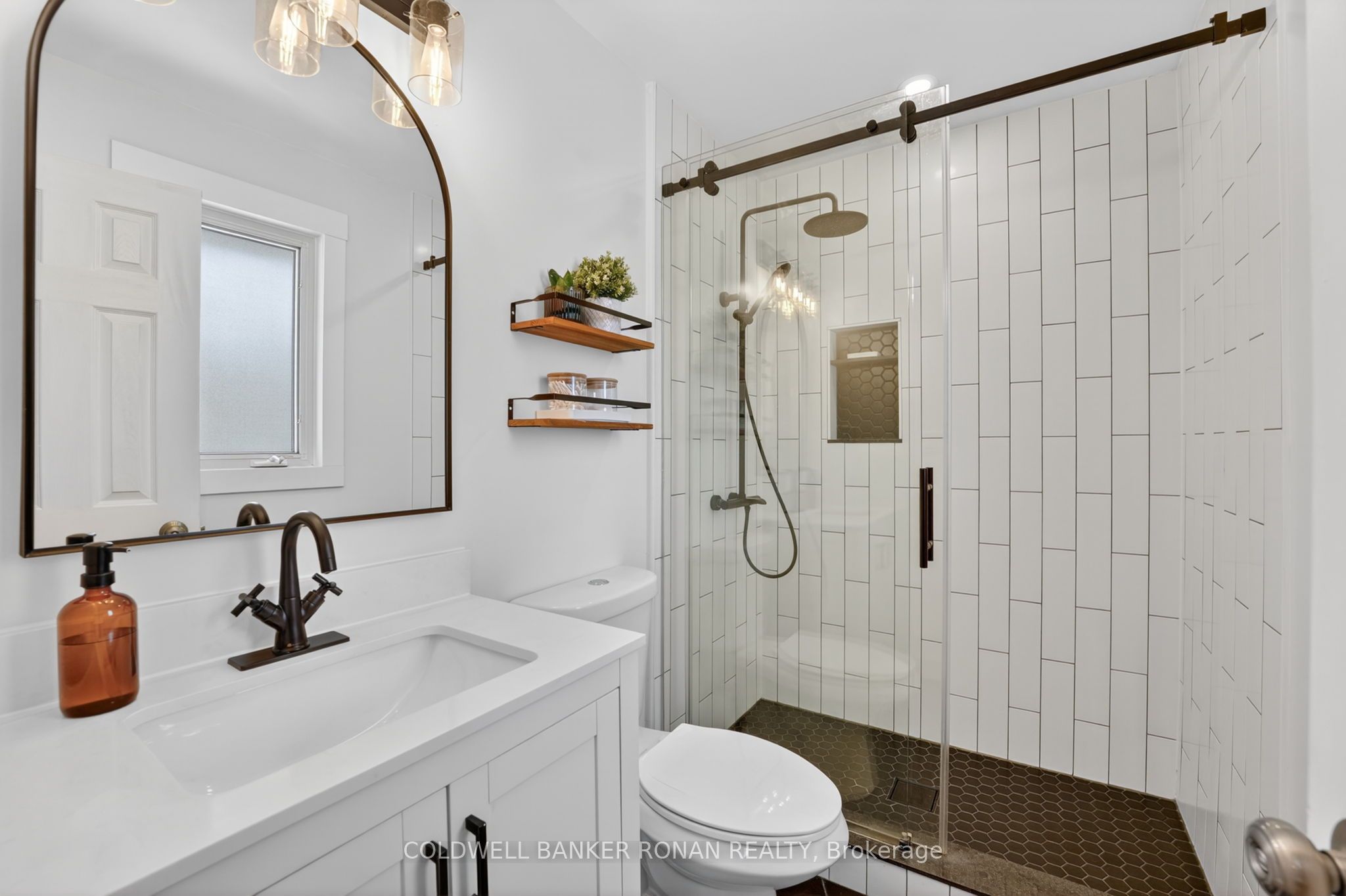 681170 260 Side Road Property Photo 25