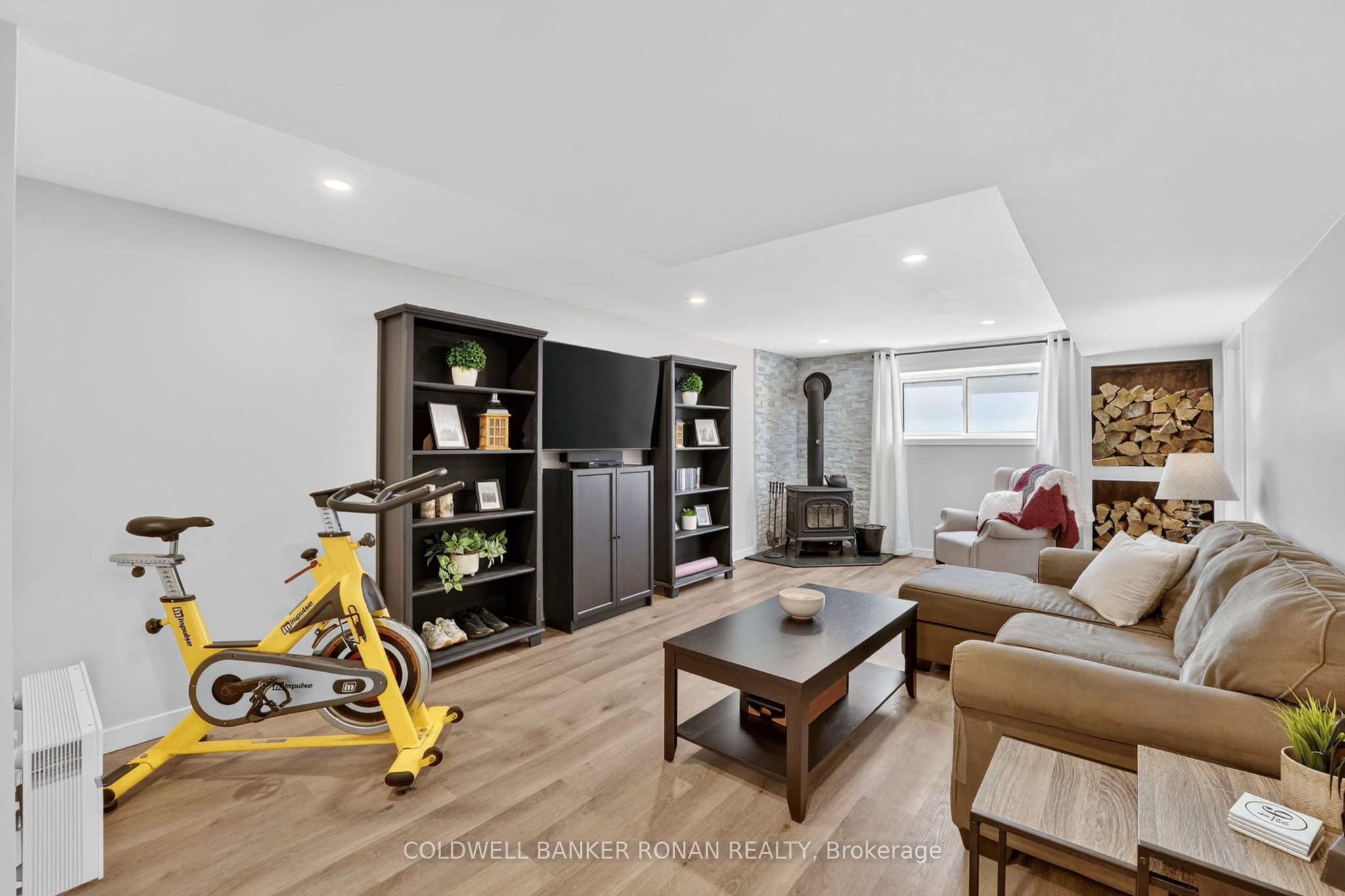 681170 260 Side Road Property Photo 33