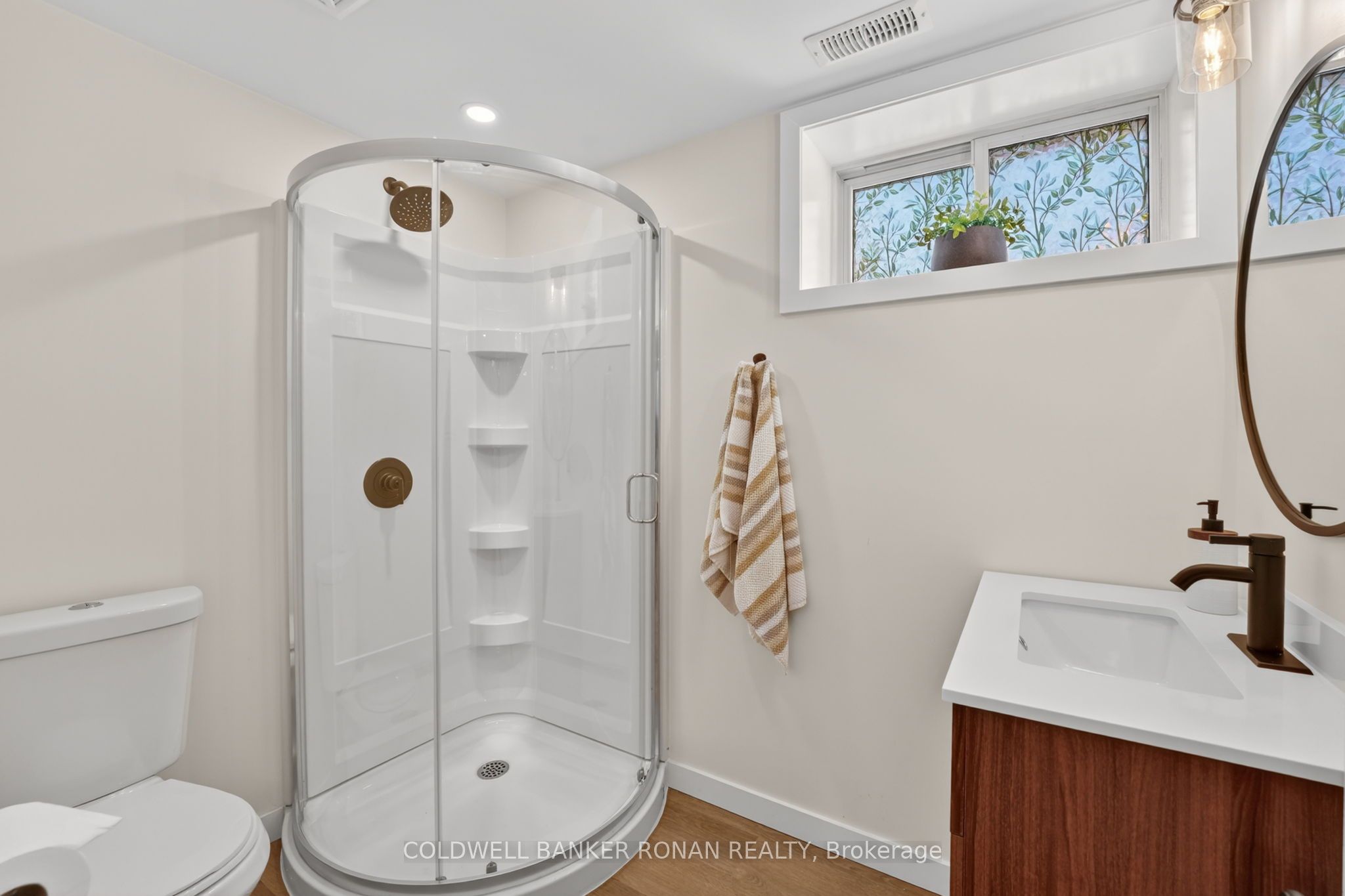 681170 260 Side Road Property Photo 41