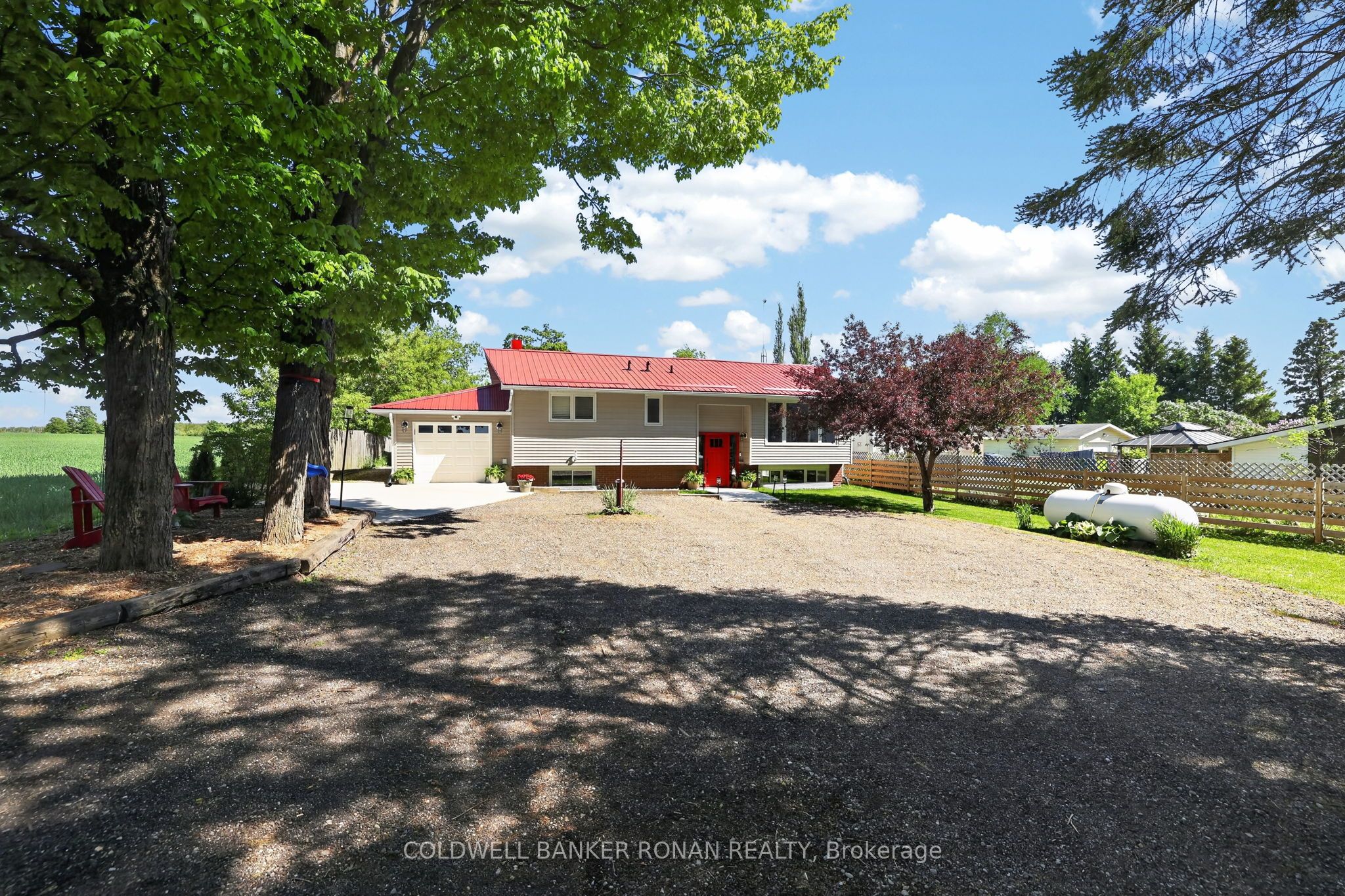 681170 260 Side Road Property Photo 43