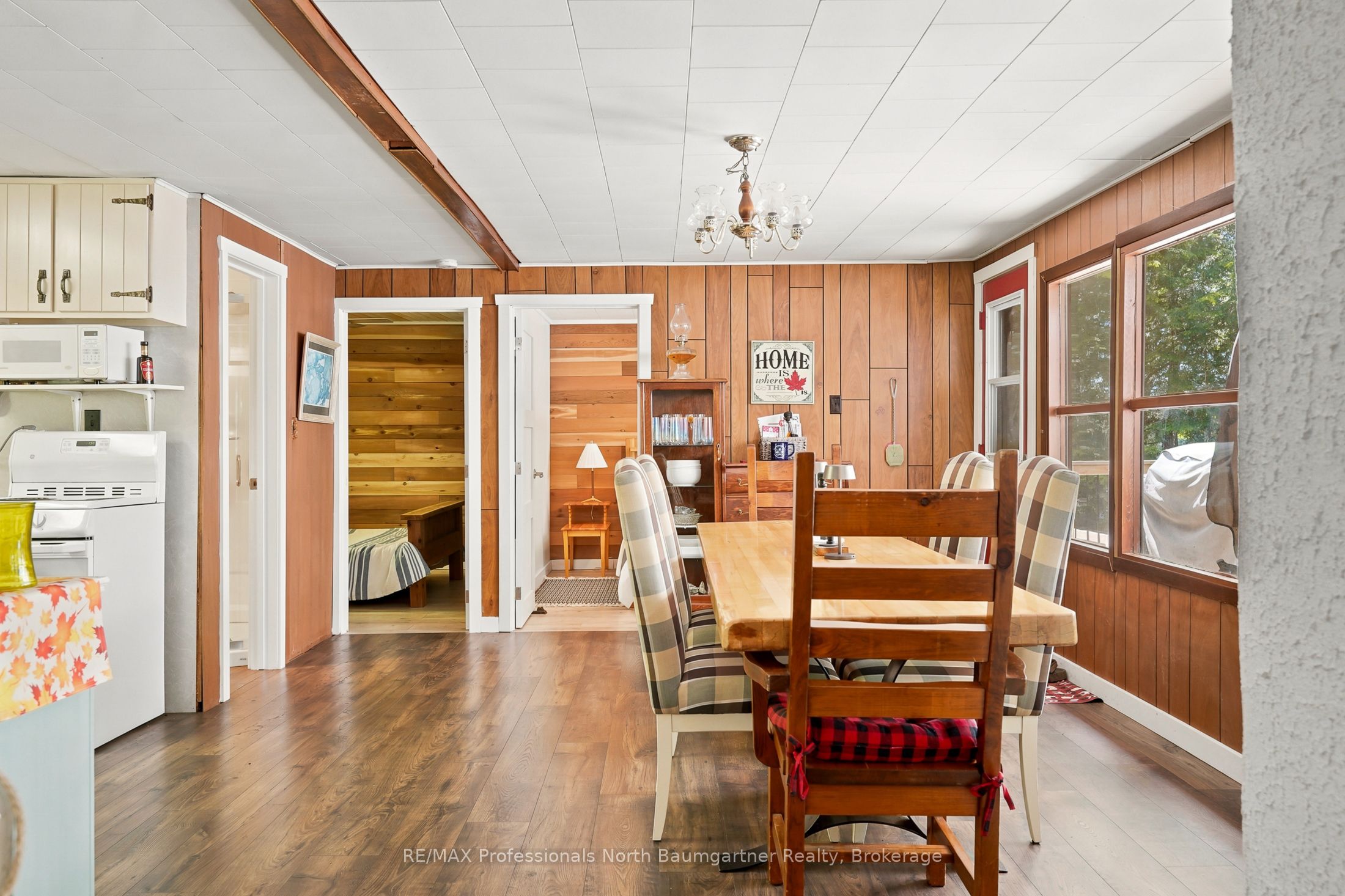 1093 Corylus Lane Property Photo 13
