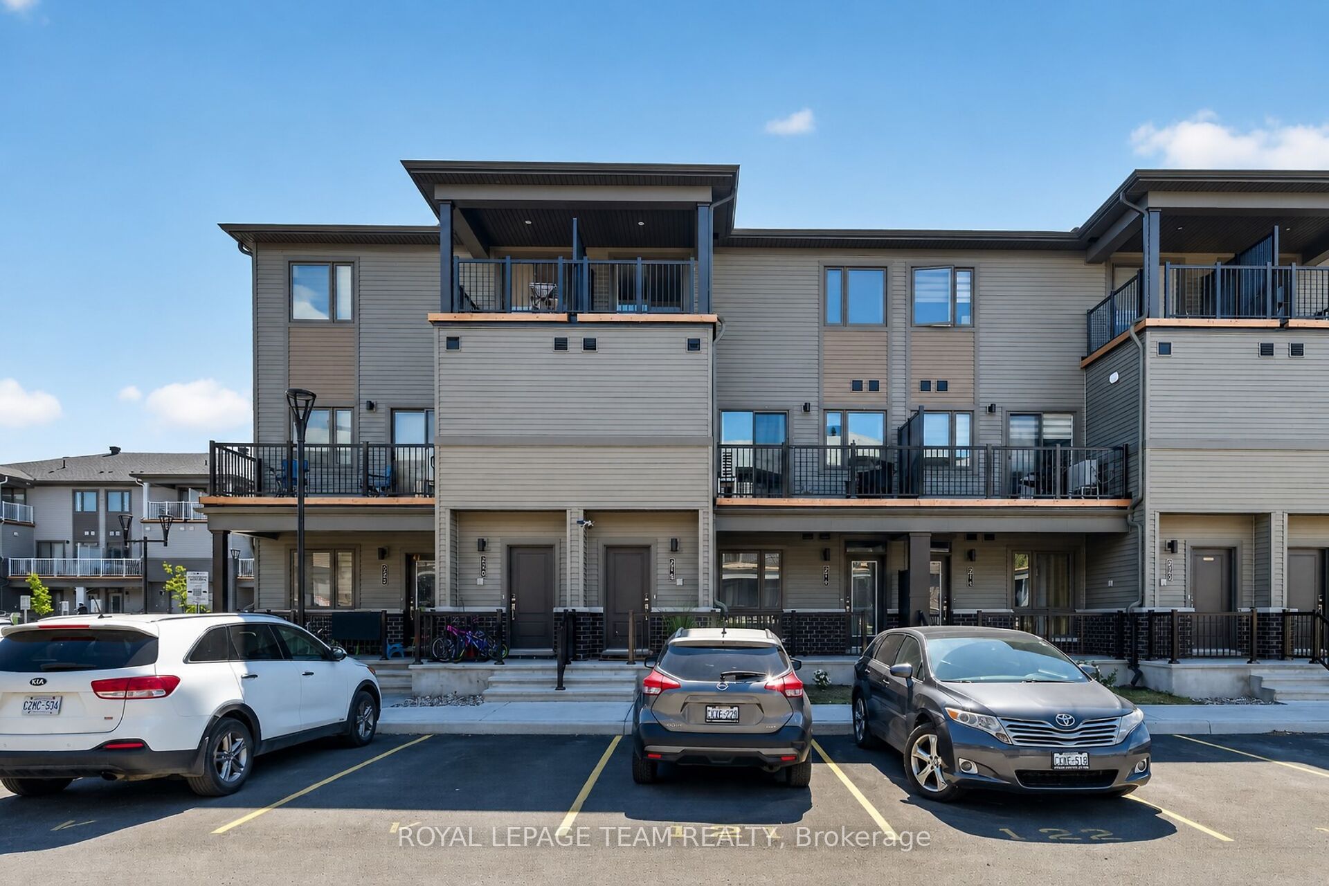 218 Parnian Private