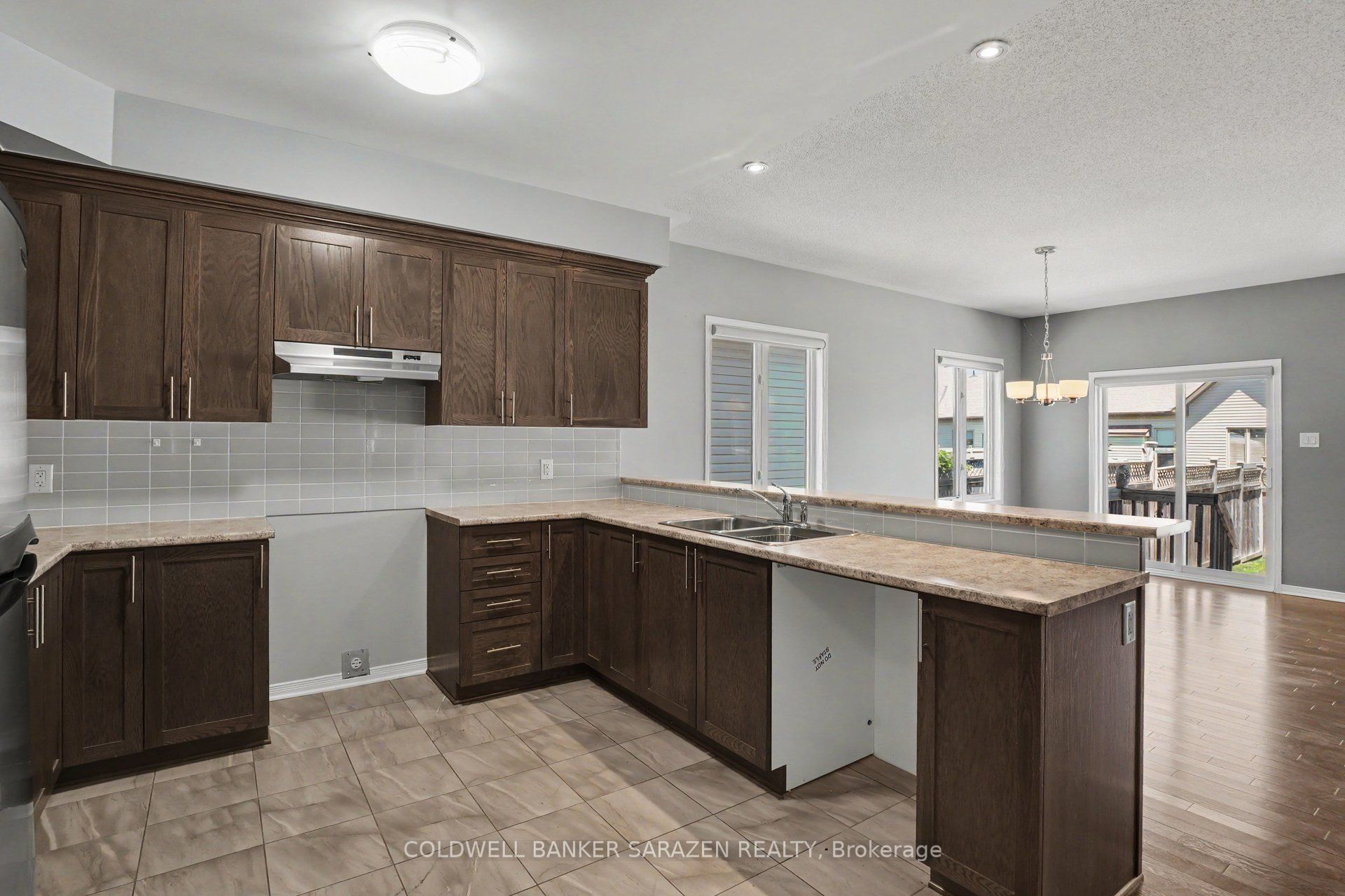 31 Gordon Fergusson Place Property Photo 14