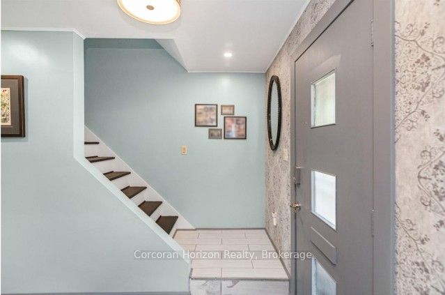 43 Wyngate Avenue E Property Photo 4
