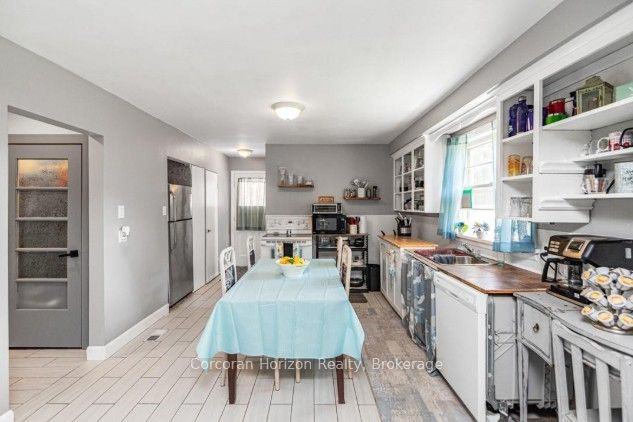 43 Wyngate Avenue E Property Photo 14