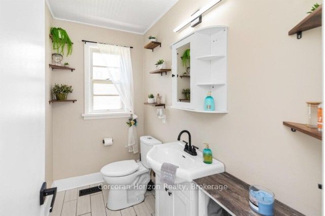 43 Wyngate Avenue E Property Photo 15