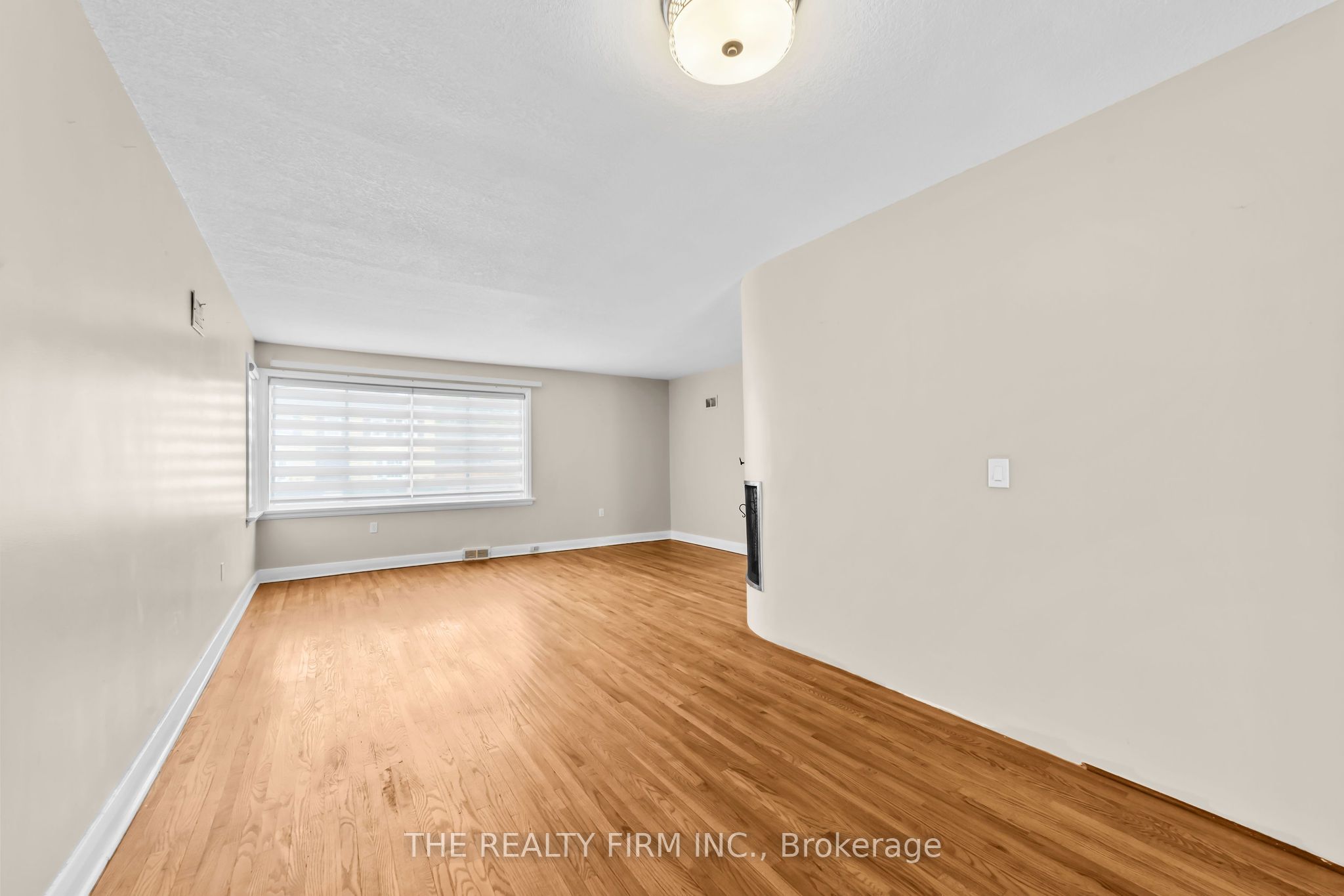 15 Mayfair Drive Property Photo 22