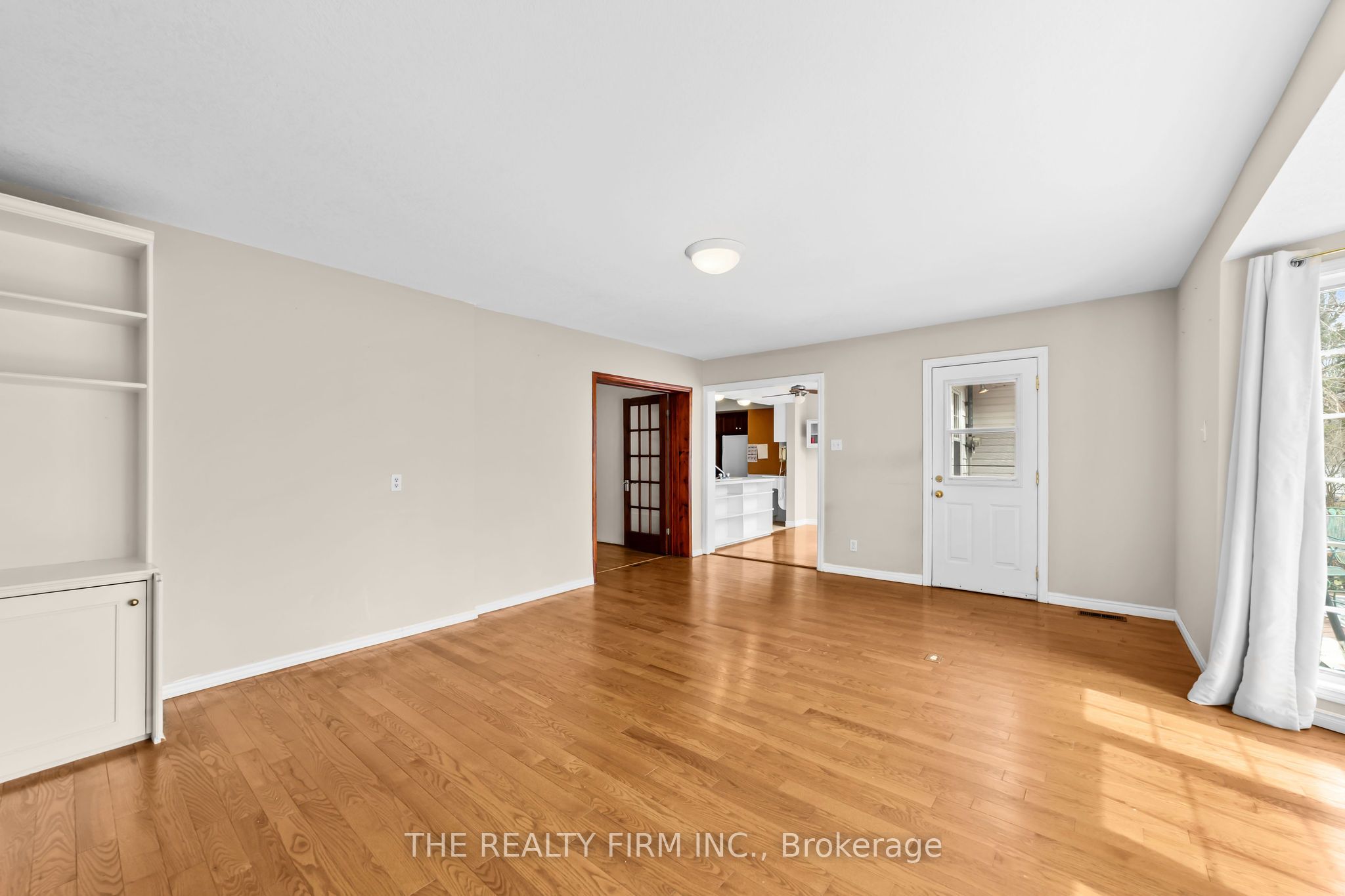 15 Mayfair Drive Property Photo 25
