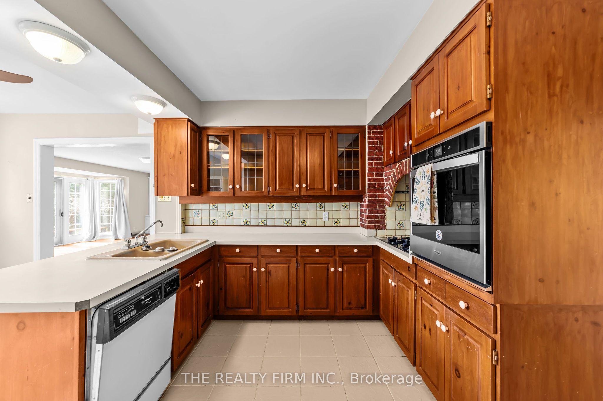 15 Mayfair Drive Property Photo 28