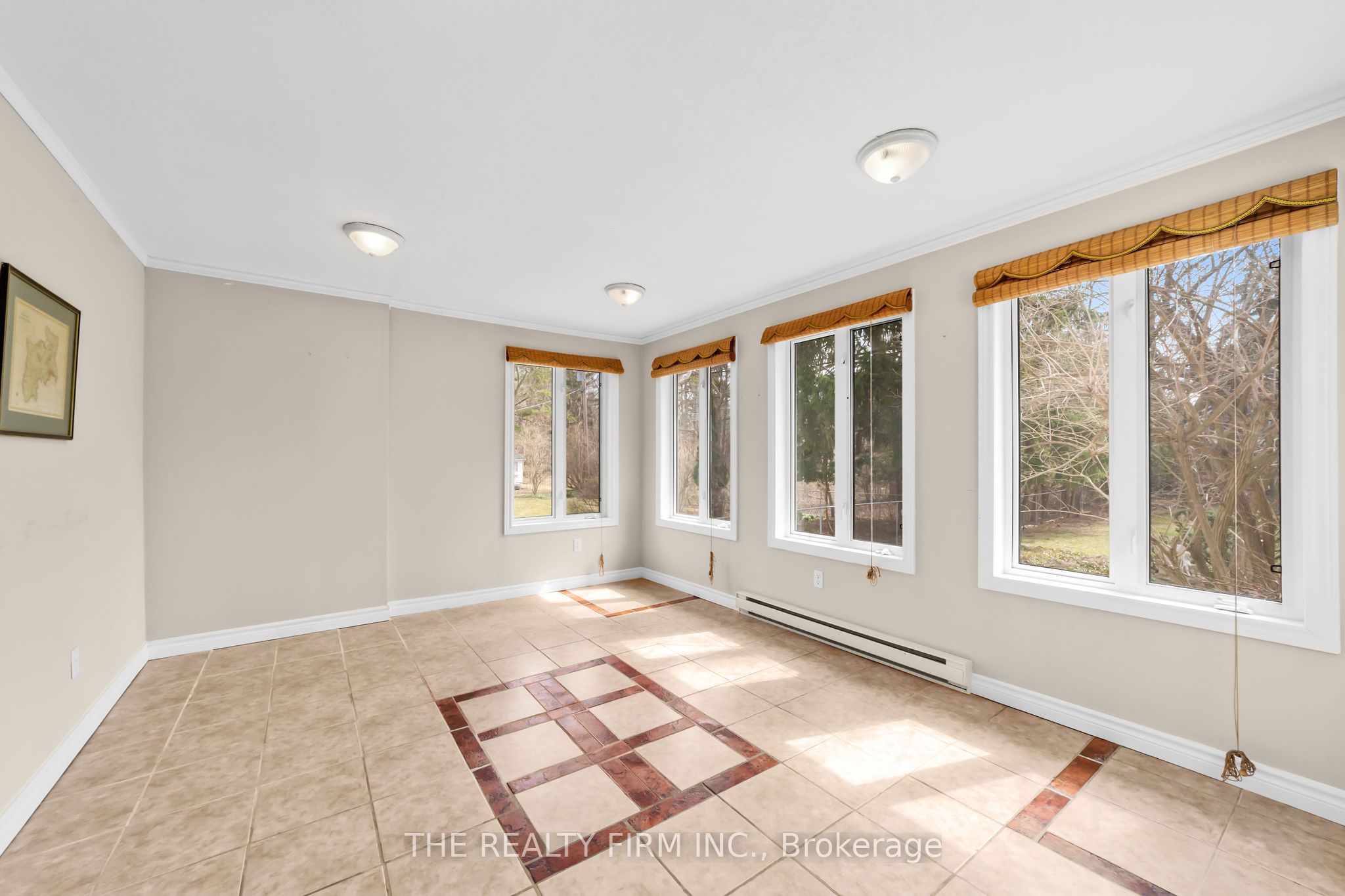 15 Mayfair Drive Property Photo 30