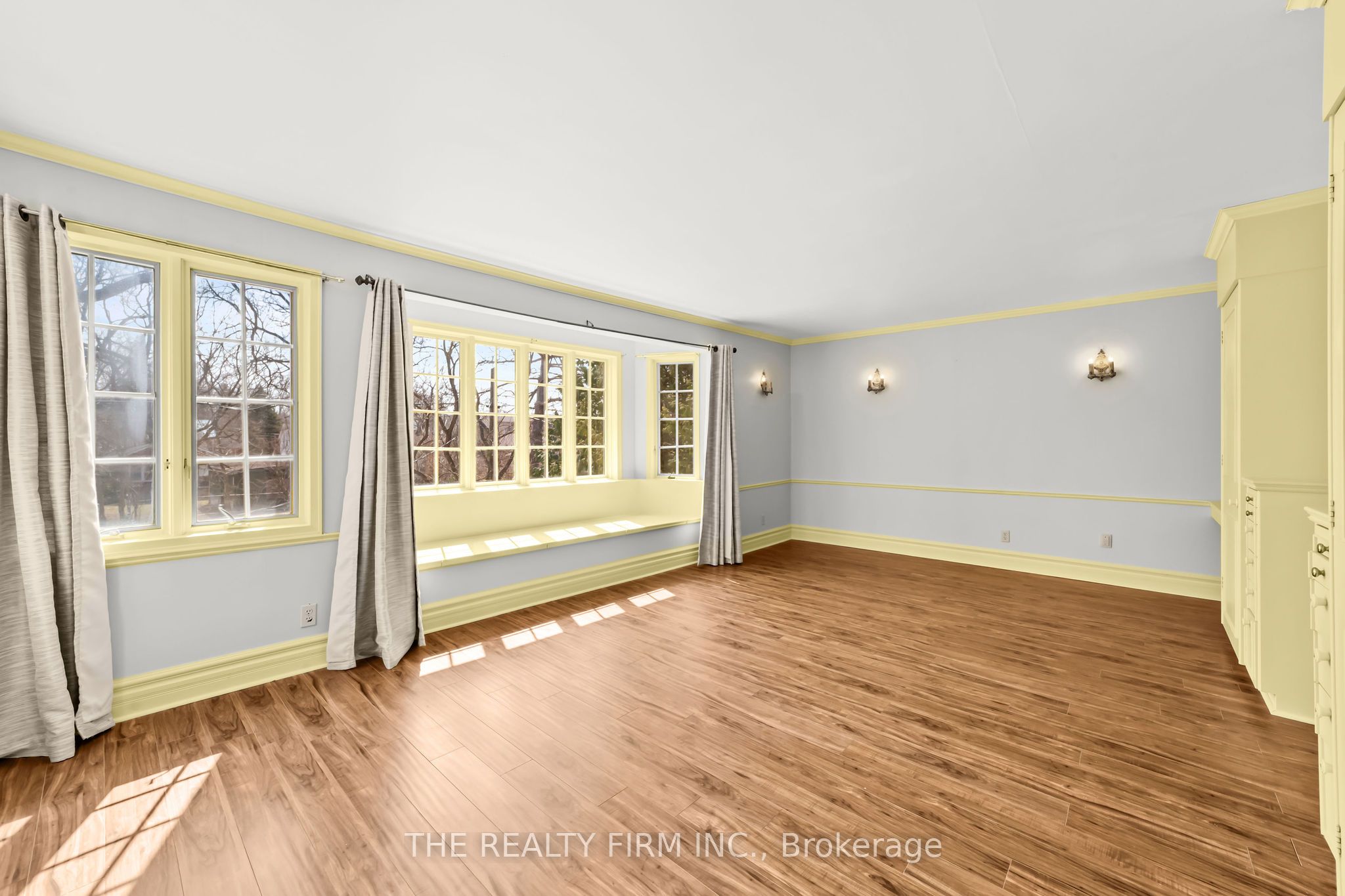 15 Mayfair Drive Property Photo 39