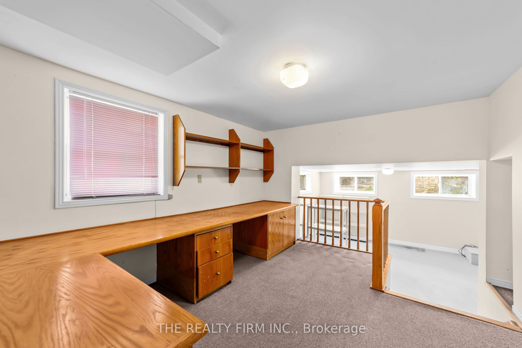15 Mayfair Drive Property Photo 41