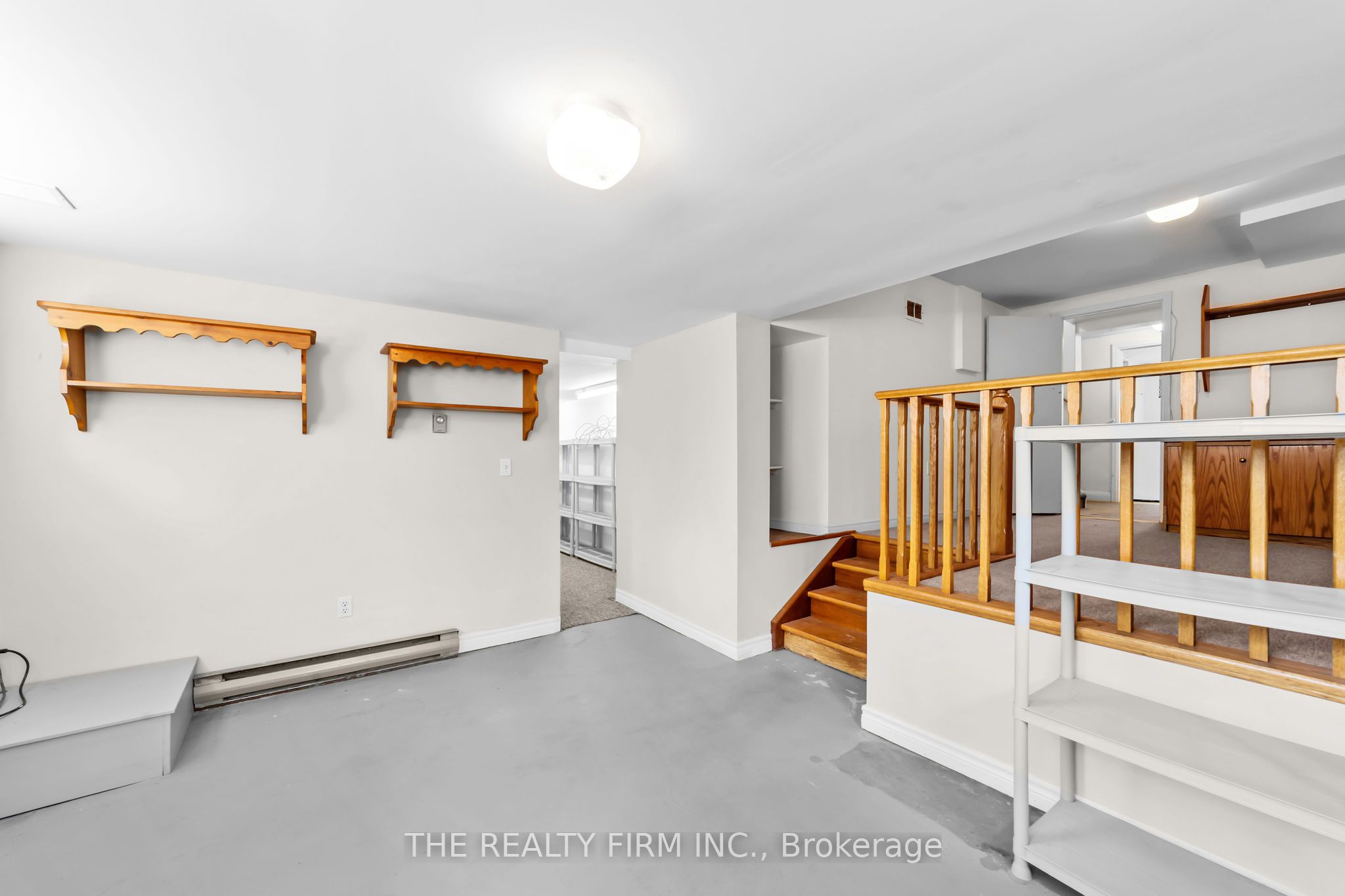 15 Mayfair Drive Property Photo 44