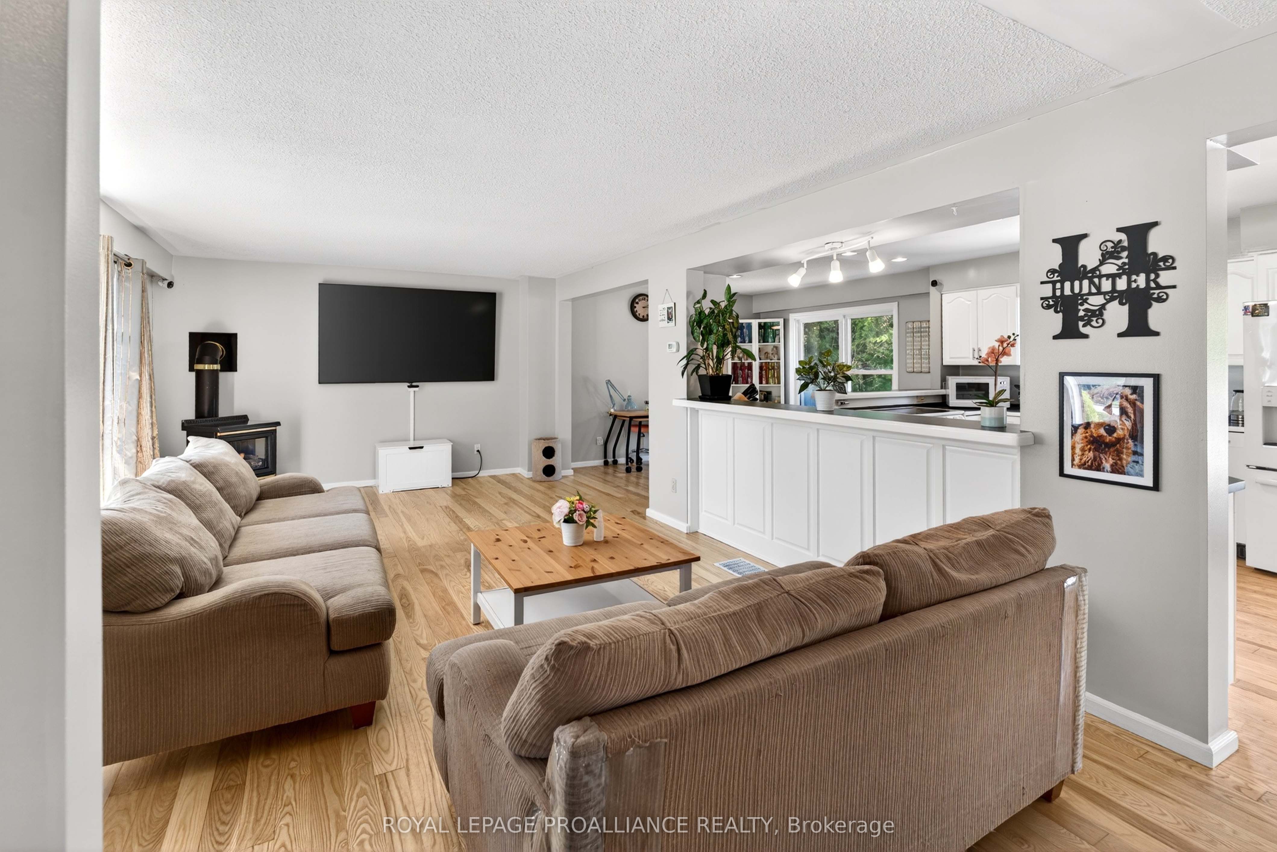 393 Stewart Boulevard Property Photo 6