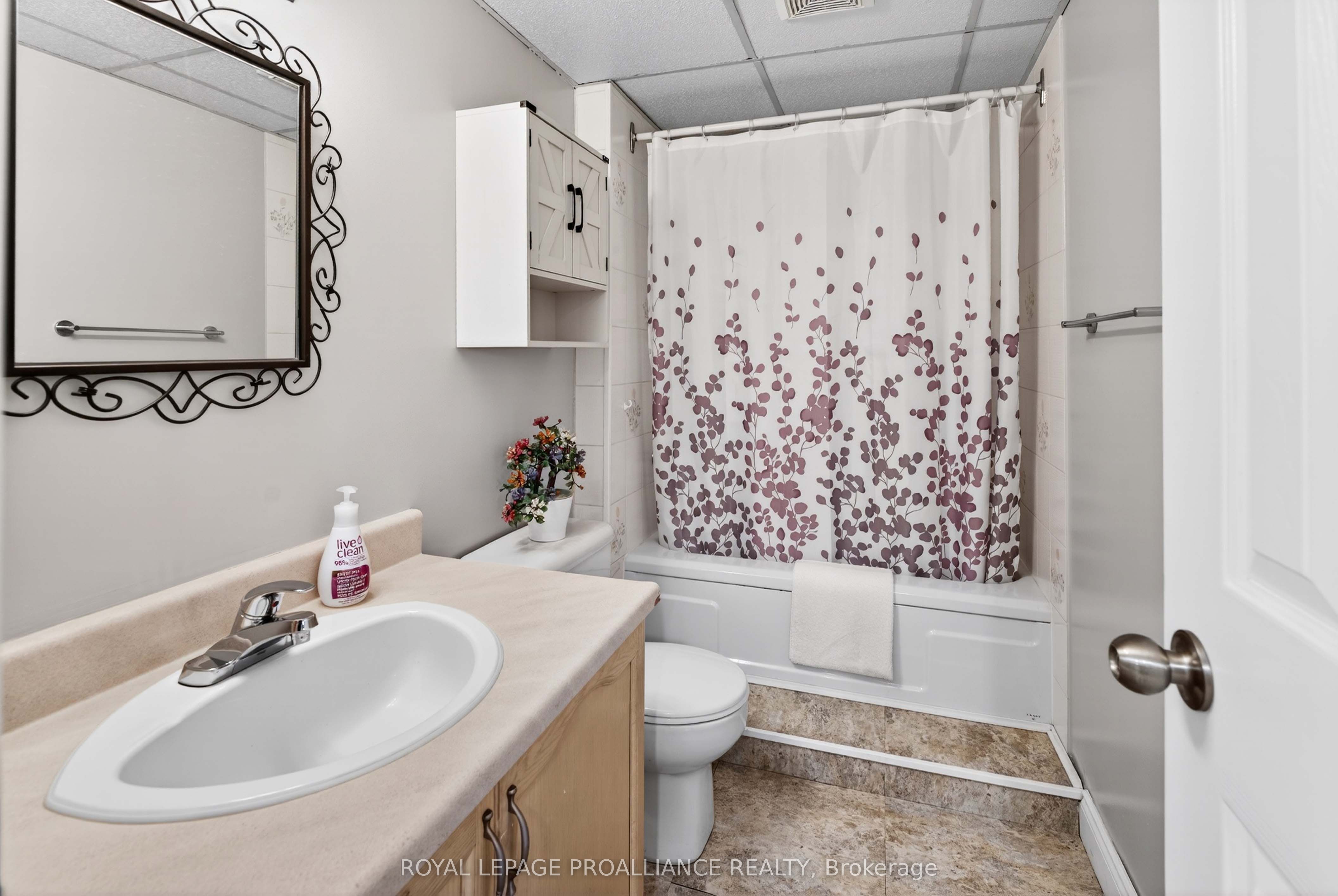 393 Stewart Boulevard Property Photo 22
