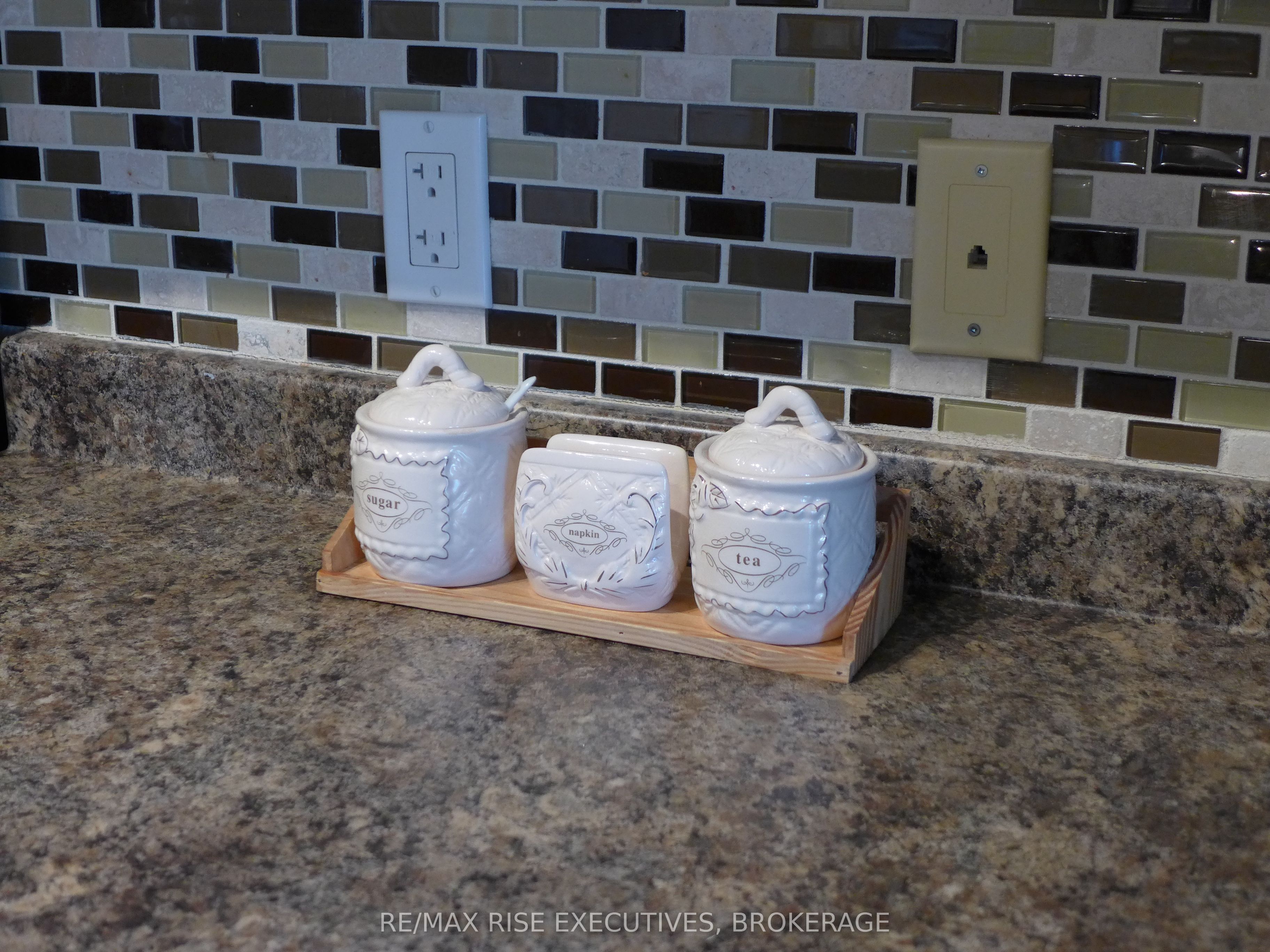 314 Janette Street Property Photo 6