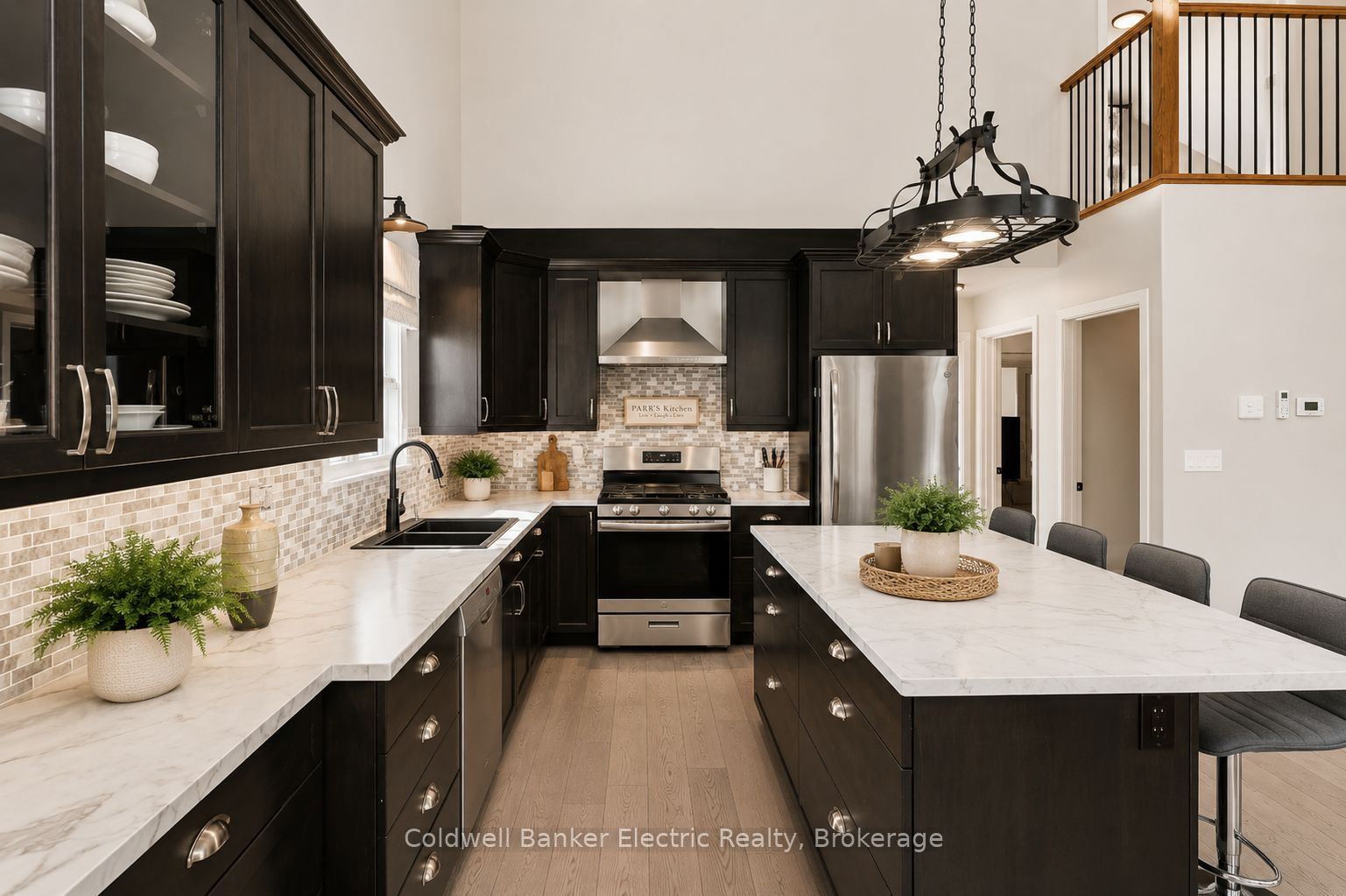 765 Palace Road Property Photo 10