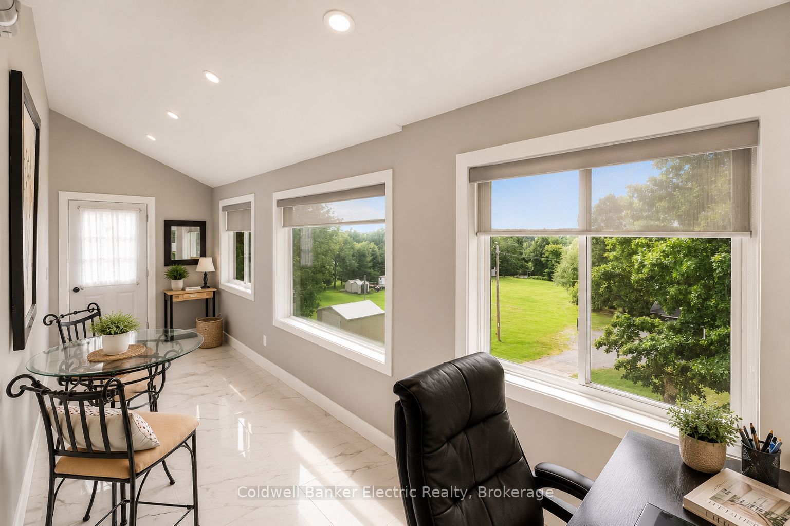 765 Palace Road Property Photo 16