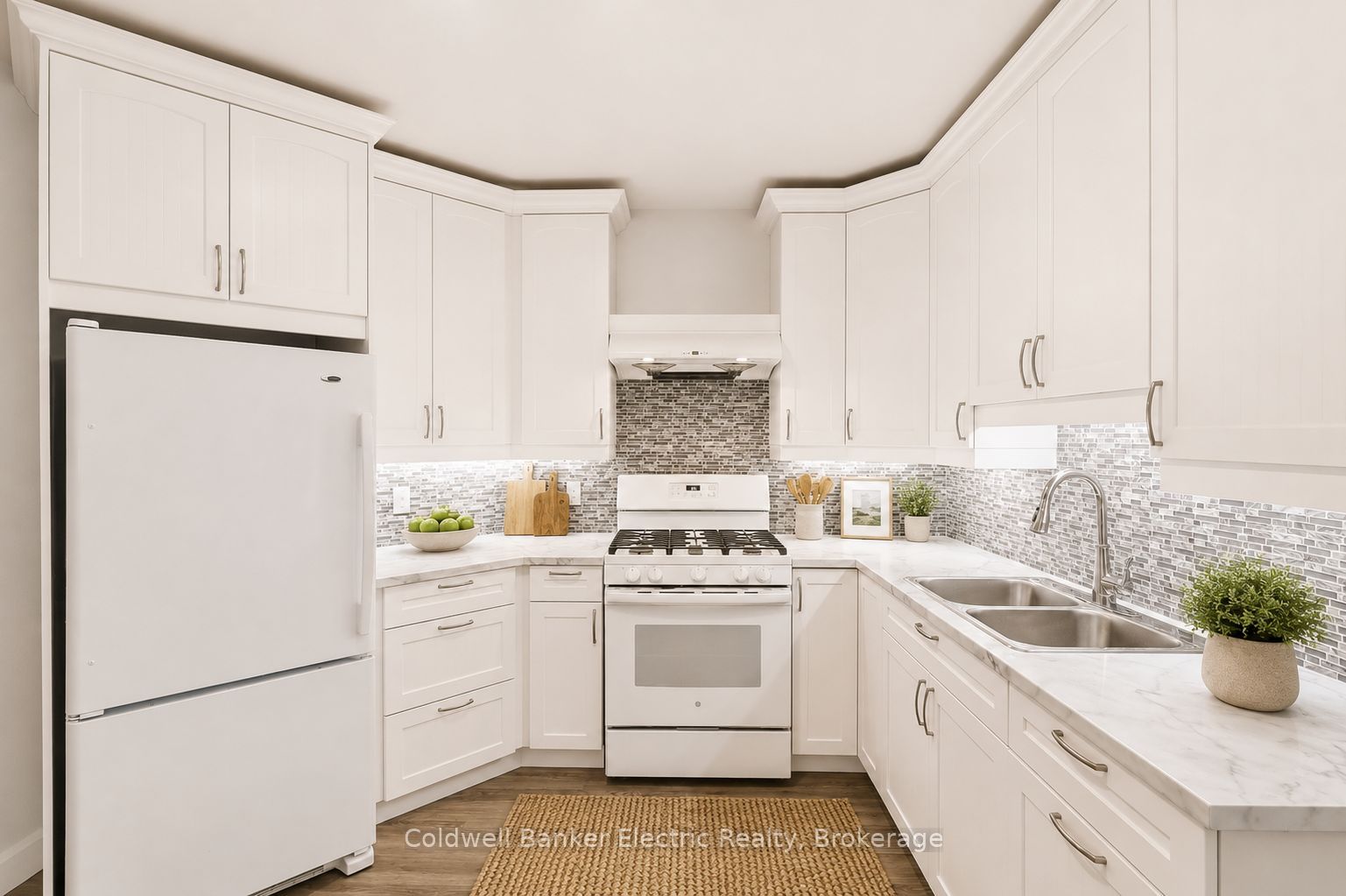 765 Palace Road Property Photo 27