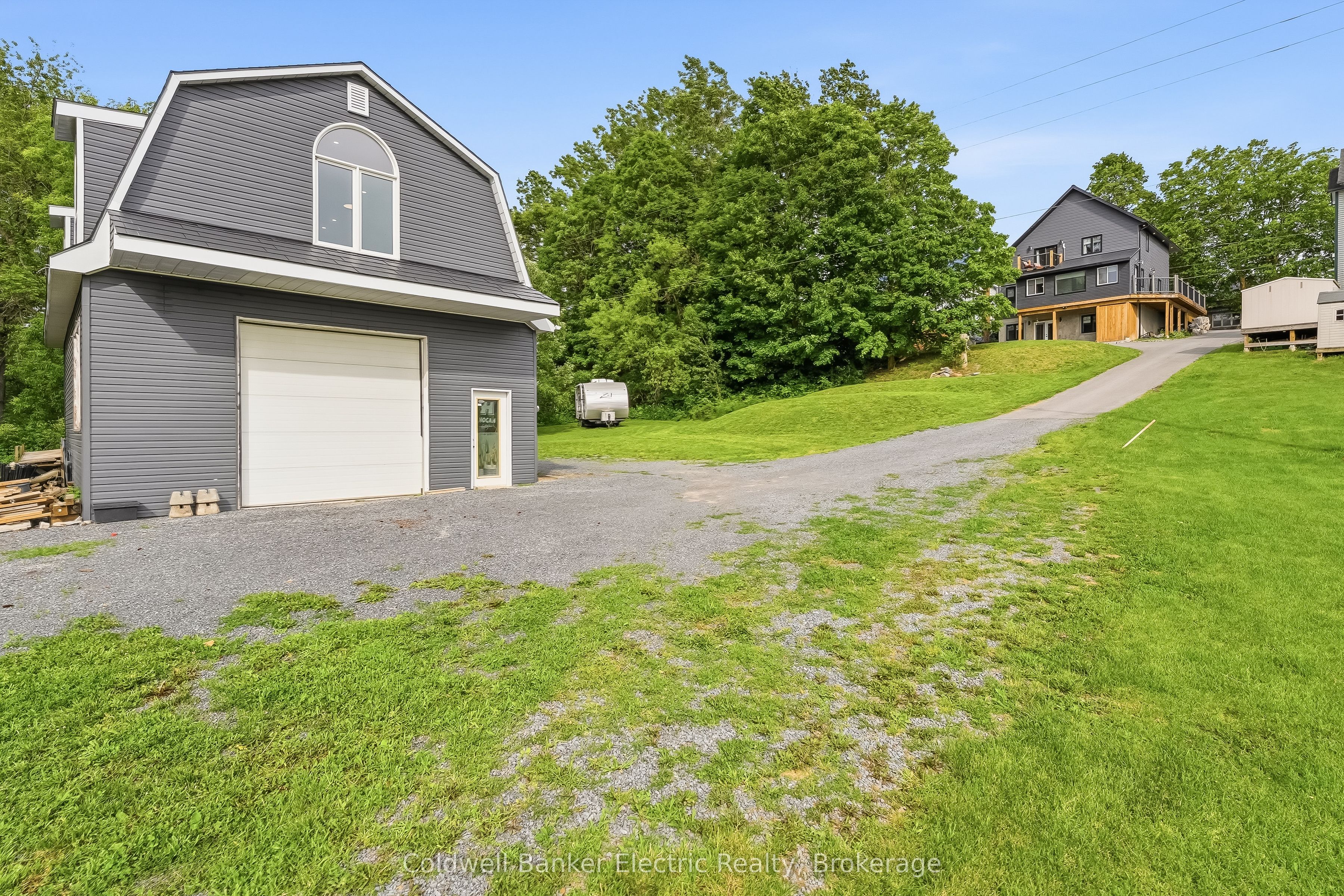 765 Palace Road Property Photo 32
