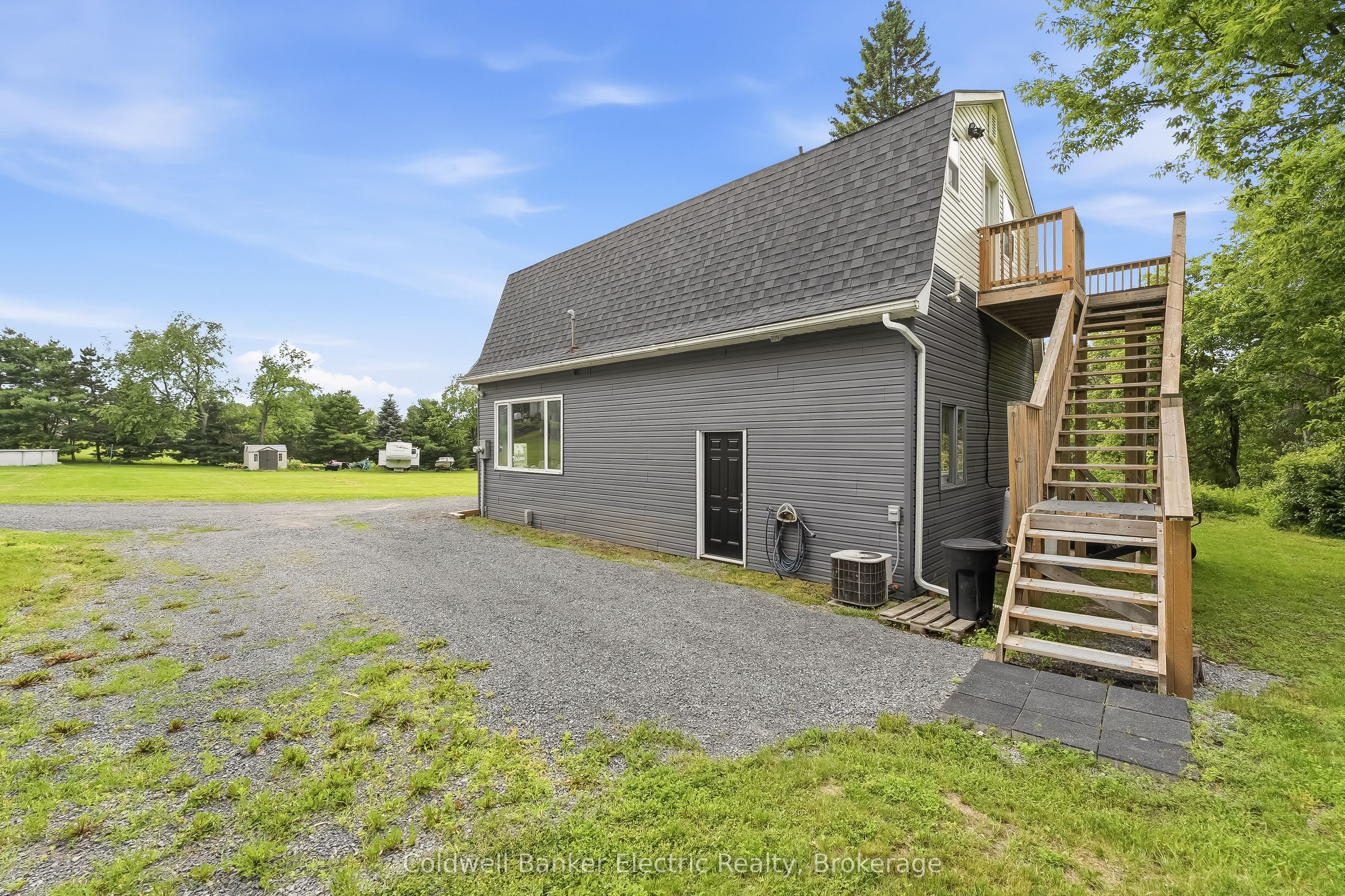 765 Palace Road Property Photo 34