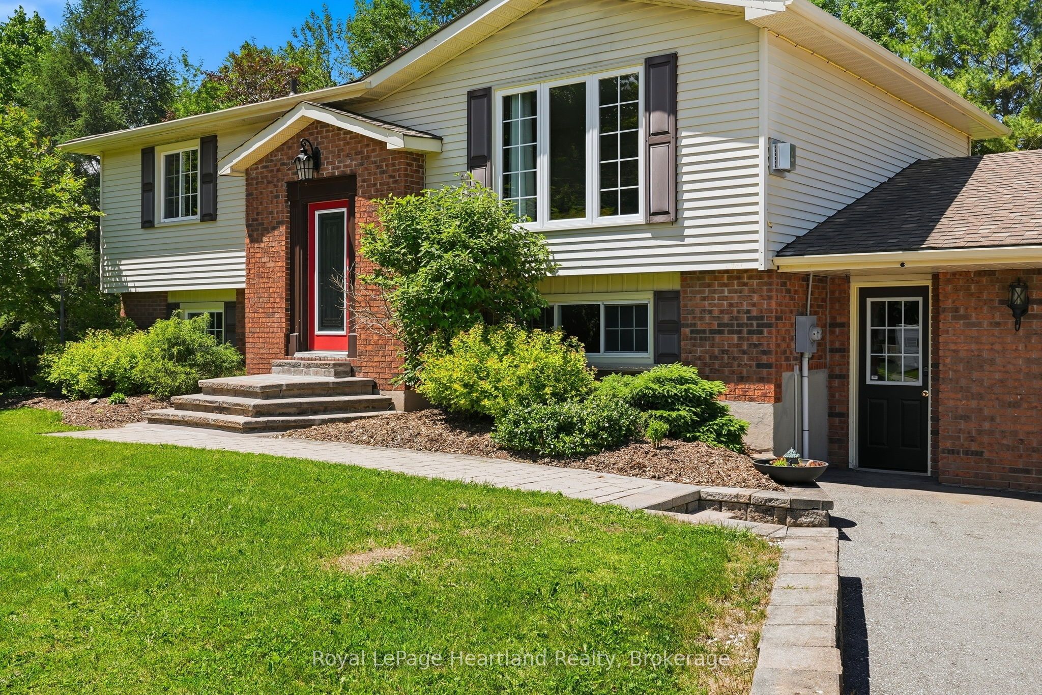 106 Cedar Court Property Photo 5