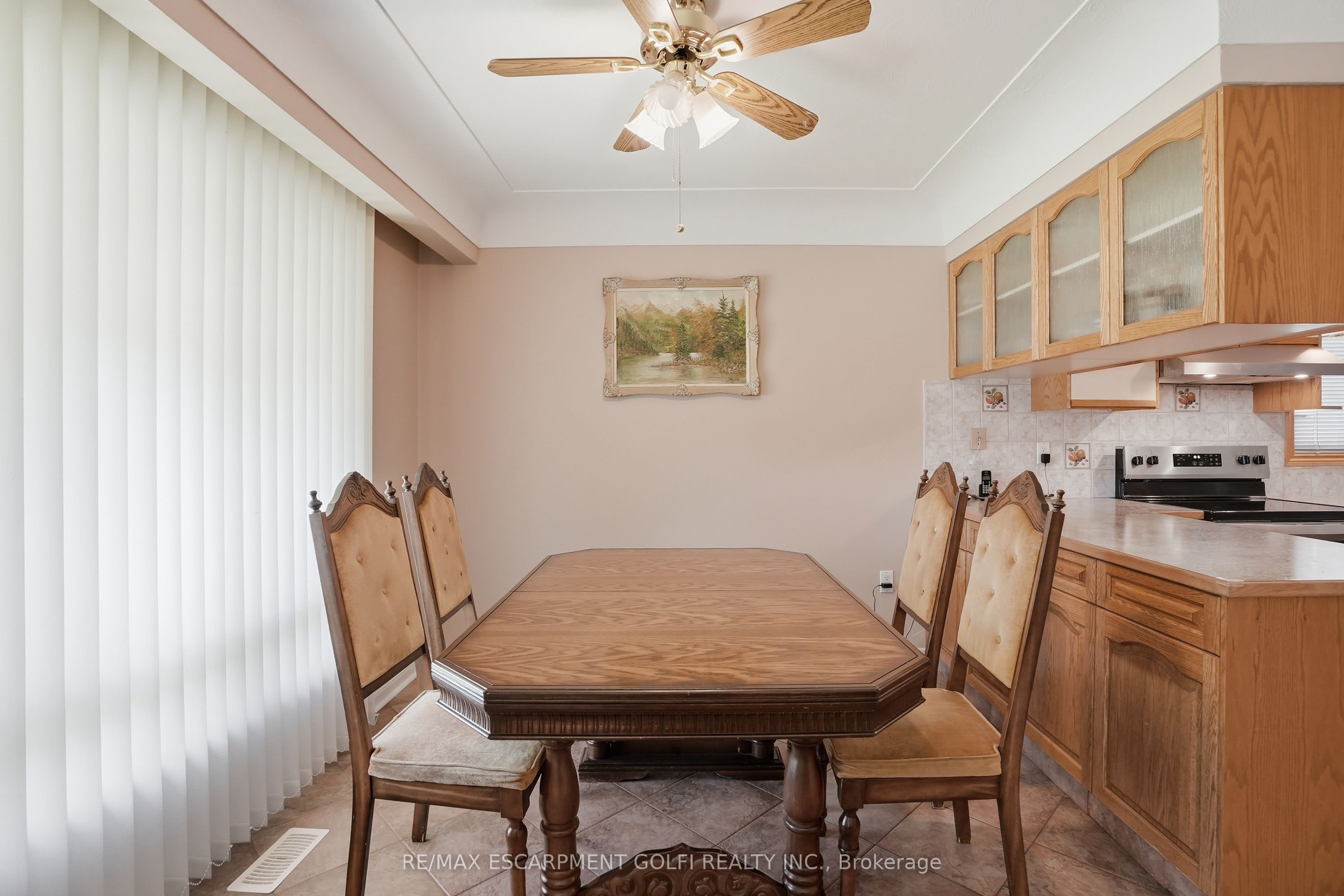 18 Pleasant Avenue Property Photo 6
