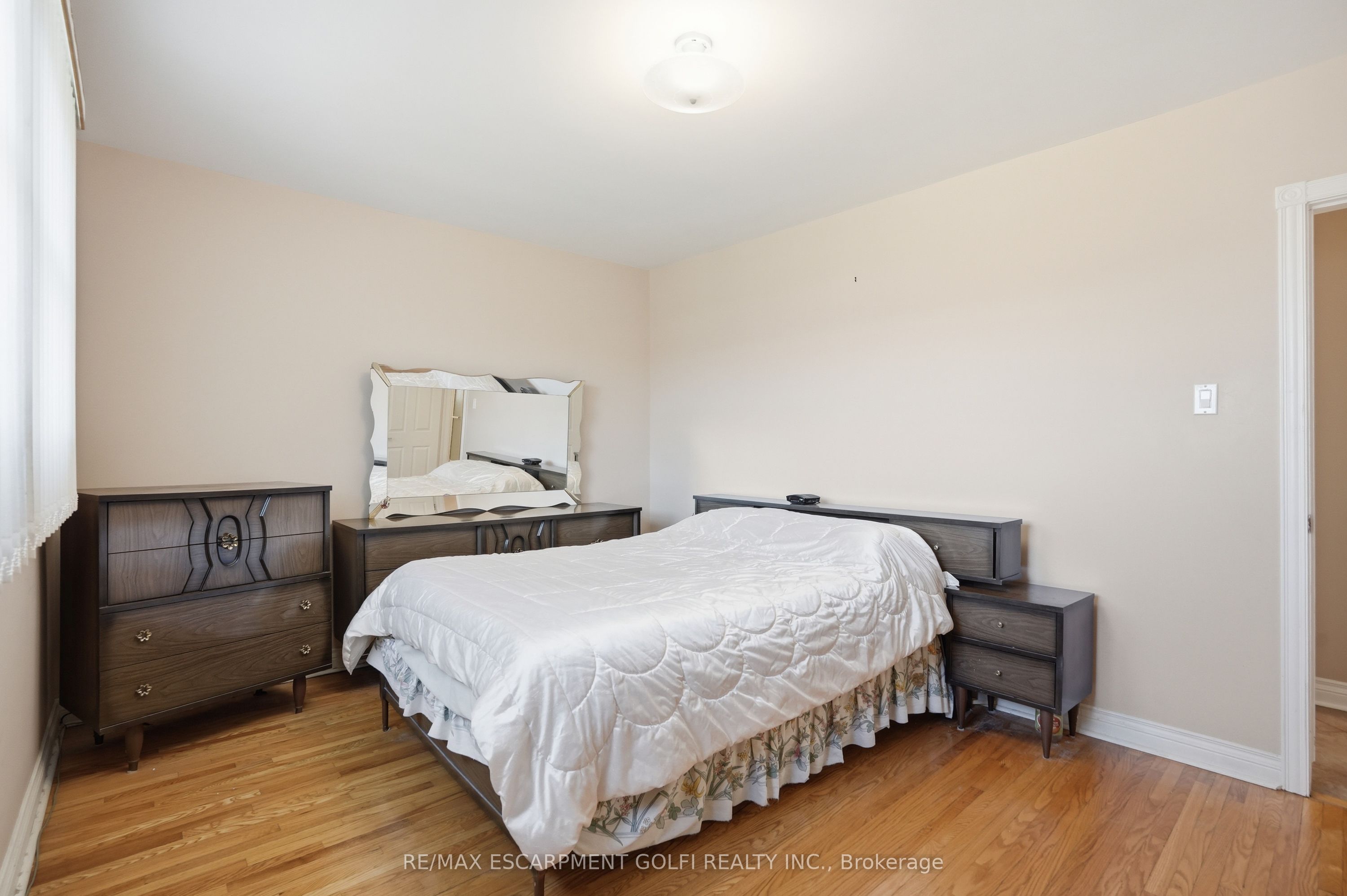 18 Pleasant Avenue Property Photo 13