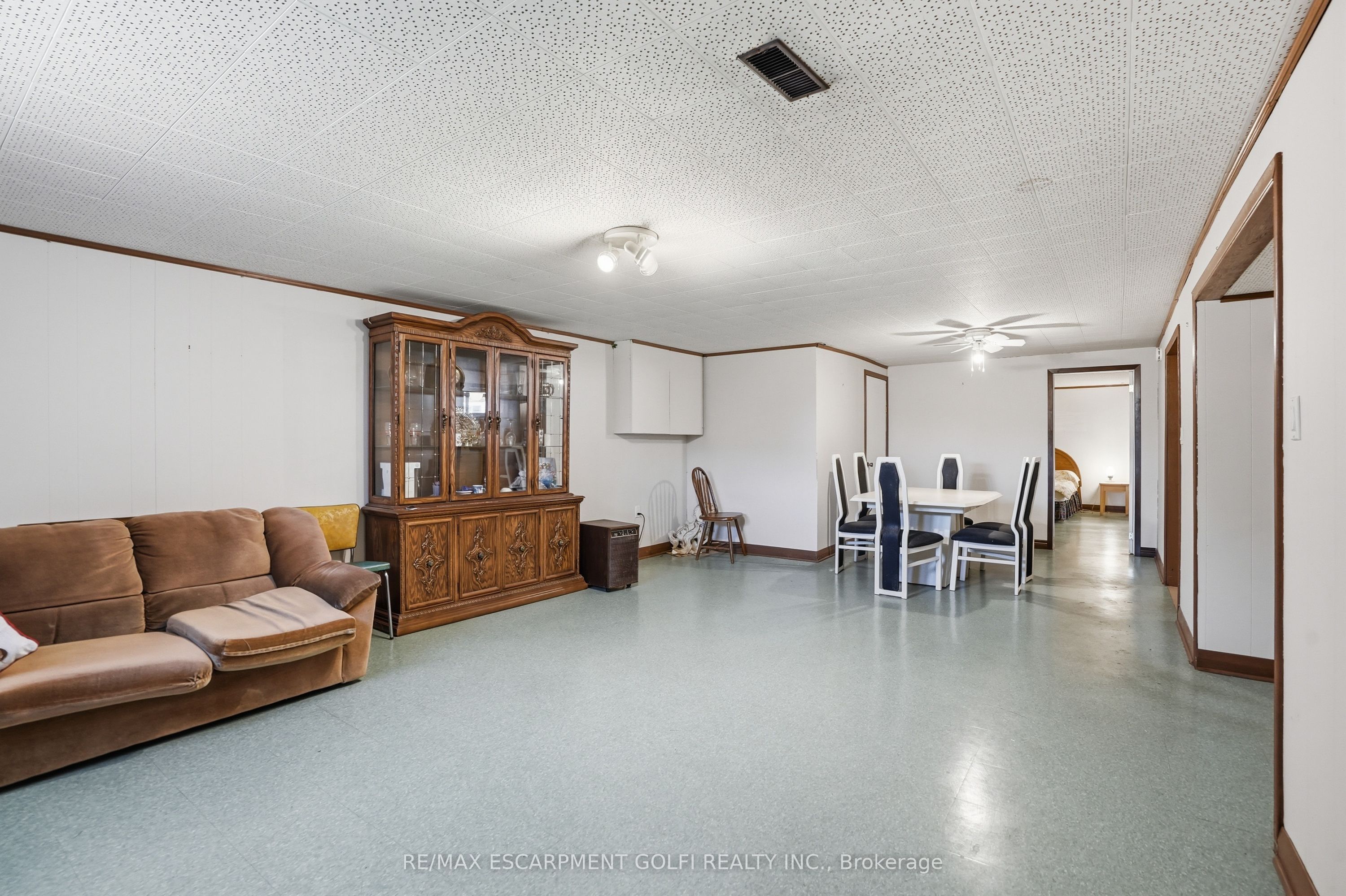 18 Pleasant Avenue Property Photo 17
