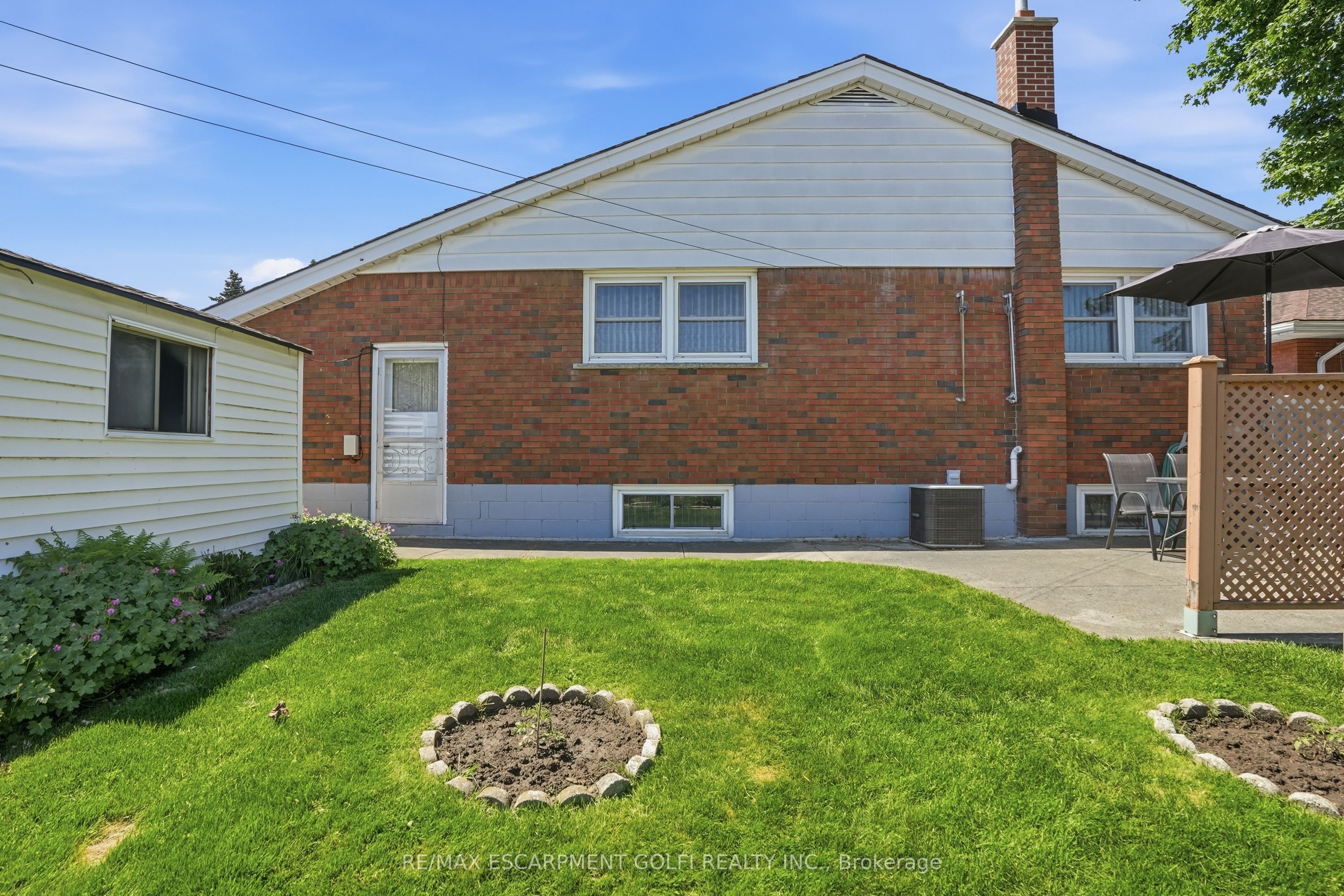 18 Pleasant Avenue Property Photo 29